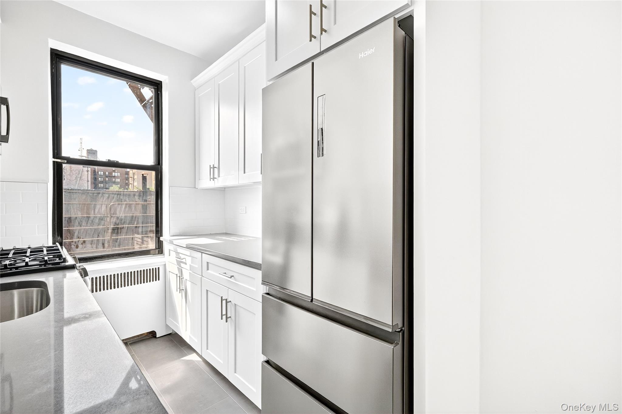 #11 photo, 190 E Mosholu Parkway, Bronx , NY 10458