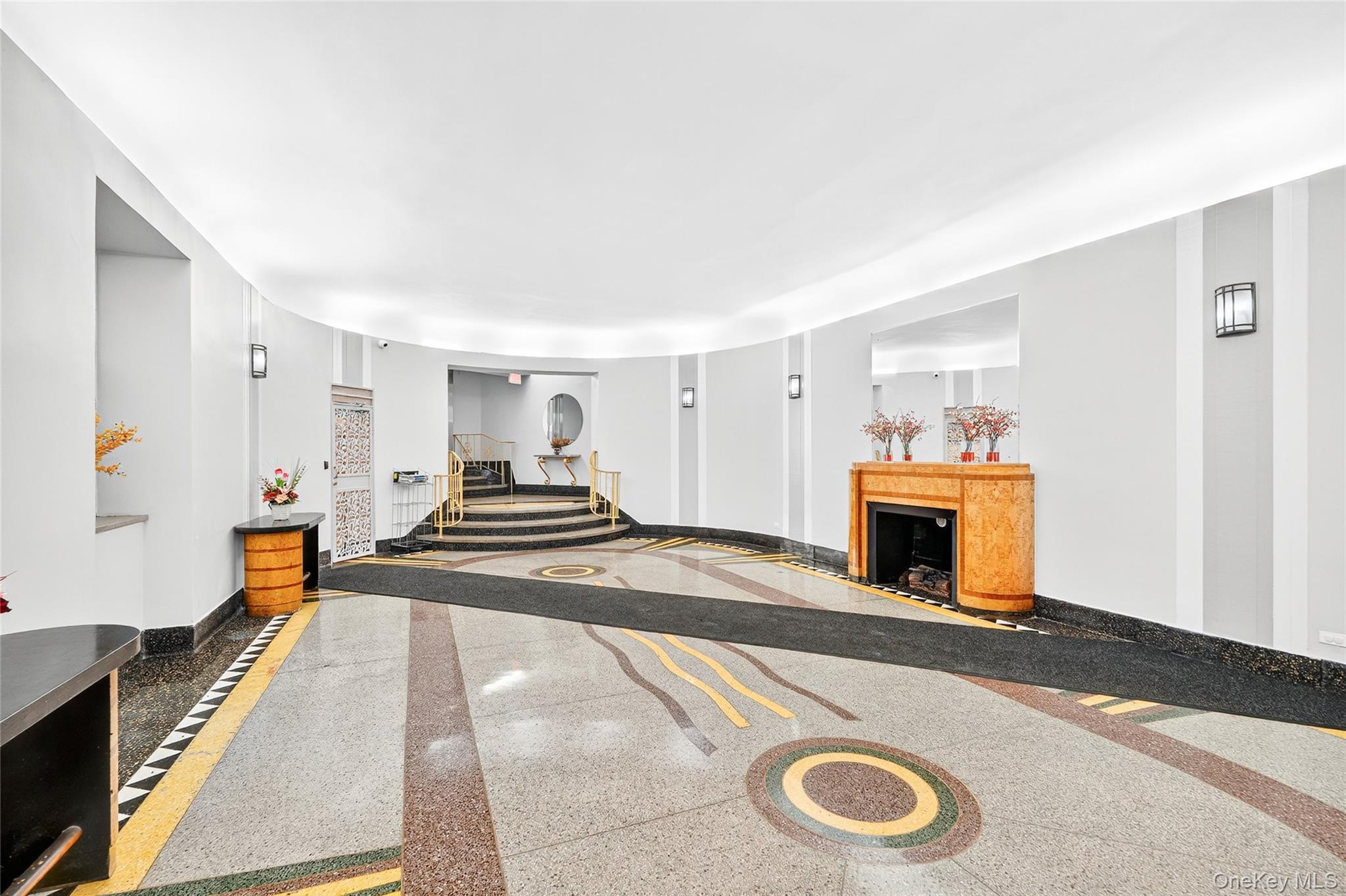 #4 photo, 190 E Mosholu Parkway, Bronx , NY 10458