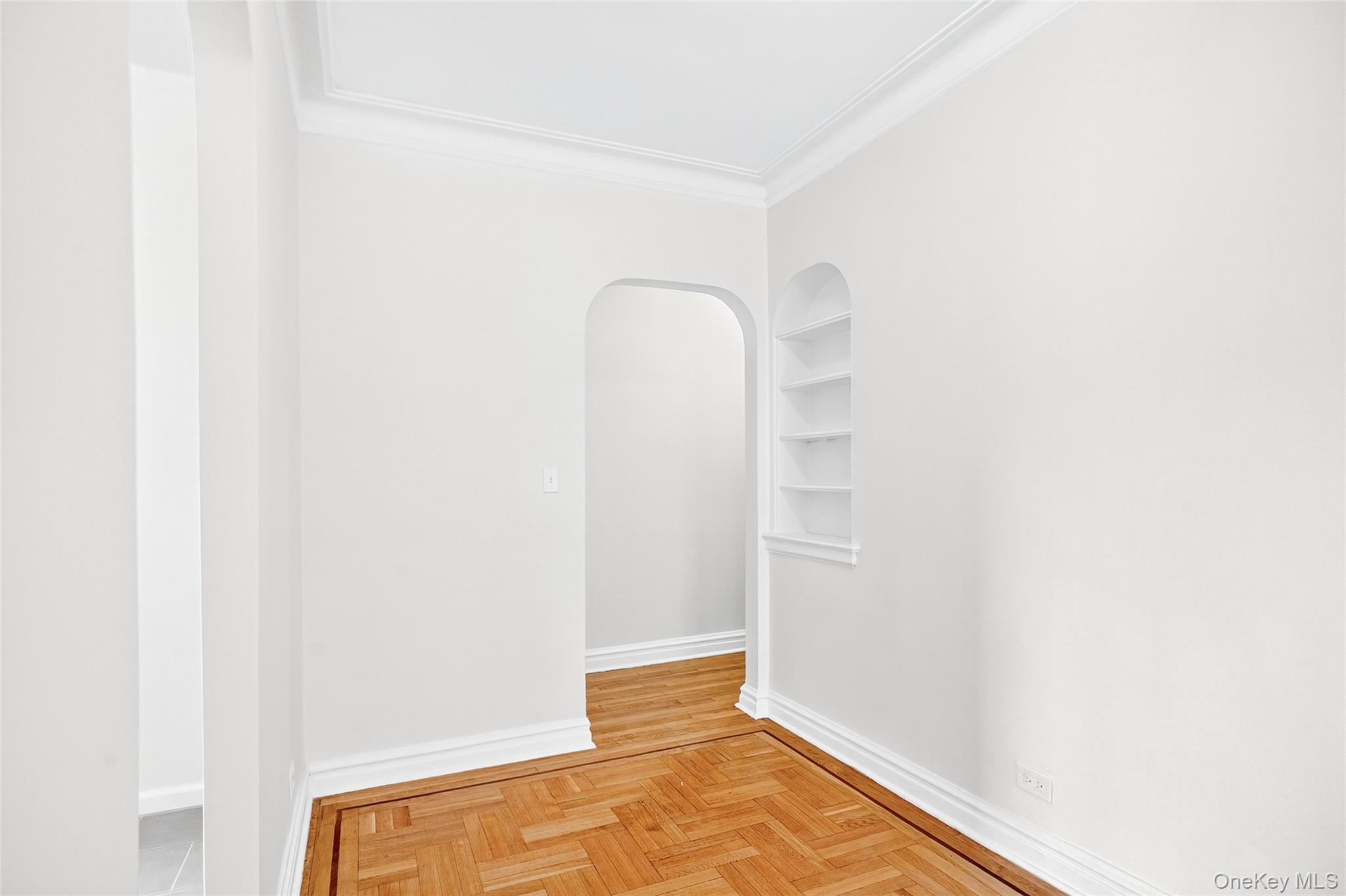 #7 photo, 190 E Mosholu Parkway, Bronx , NY 10458