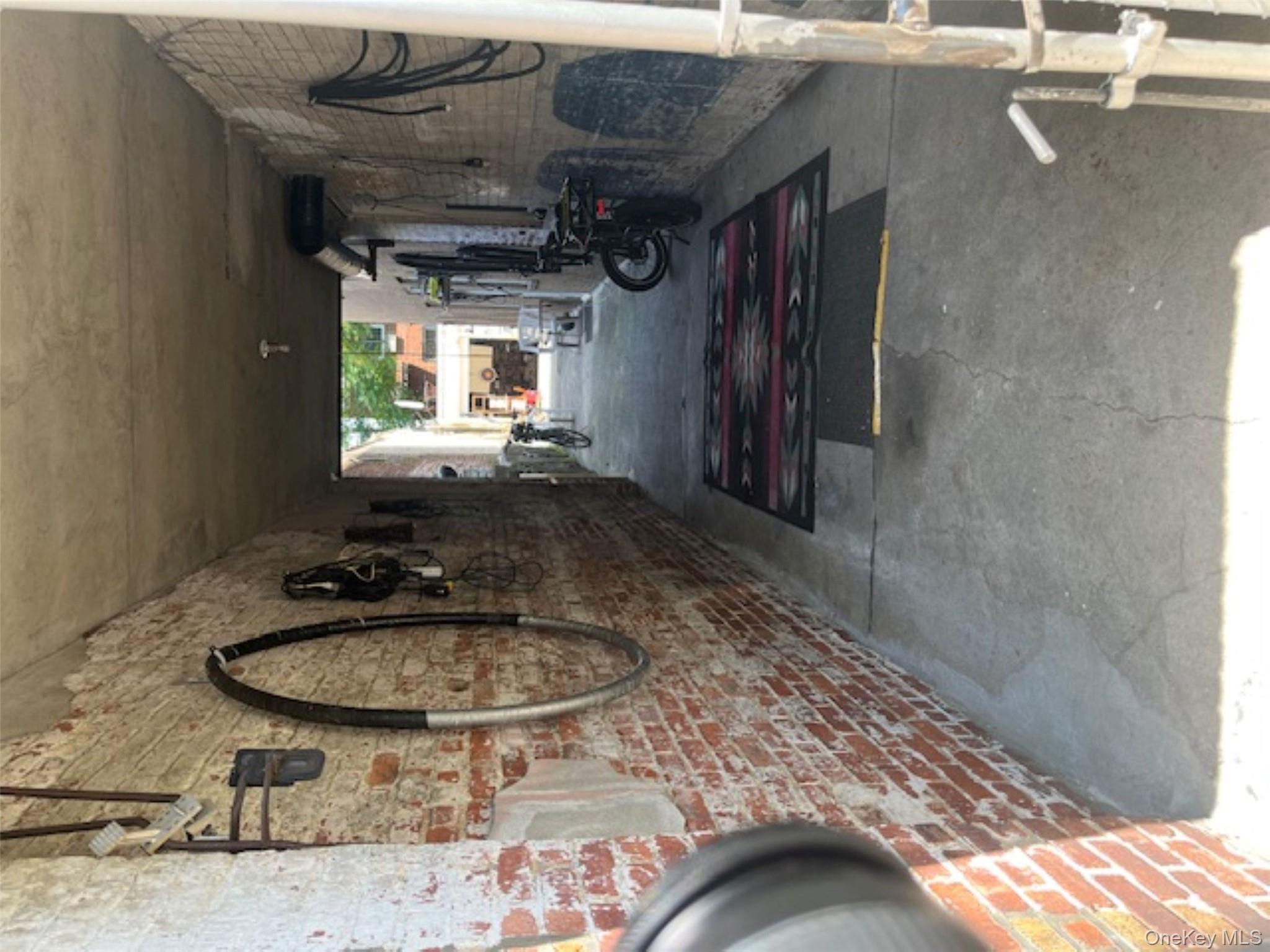 #12 photo, 1009 East 227th, ブロンクス区 Bronx , NY 10466