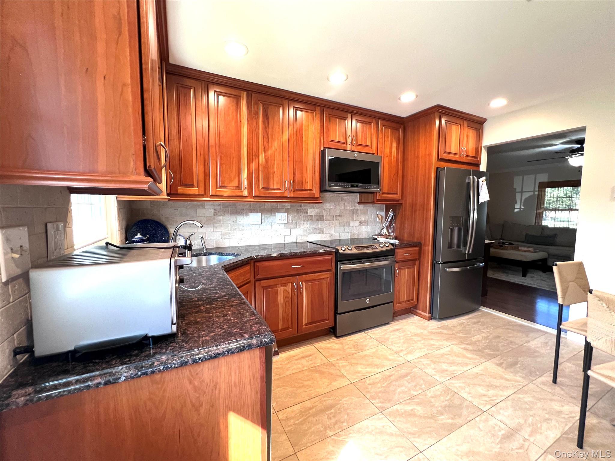 #2 photo, 156 Falmouth Court, Ridge , NY 11961