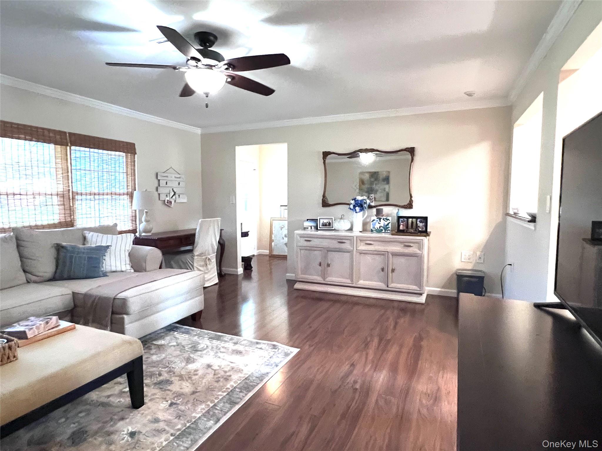 #8 photo, 156 Falmouth Court, Ridge , NY 11961