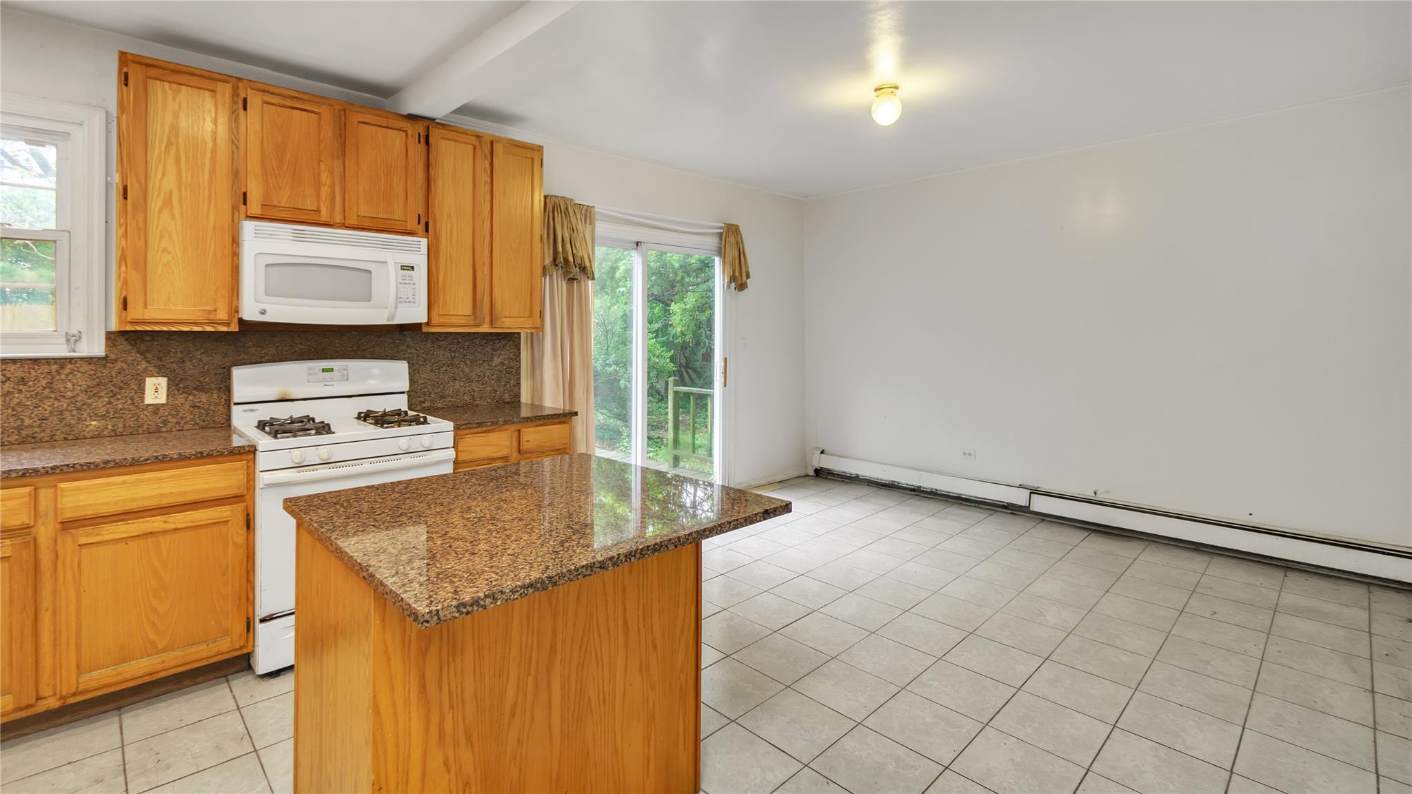 #7 photo, 117 Glenwood Road, ナッソー郡 Glenwood Landing , NY 11547