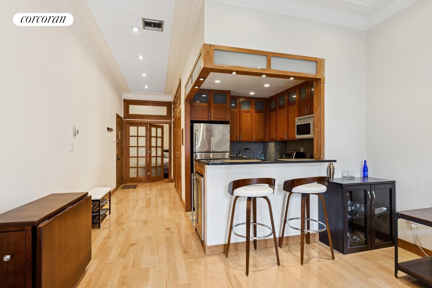 #6 photo, 253 W 73RD Street, マンハッタン Upper West Side , NY 10023