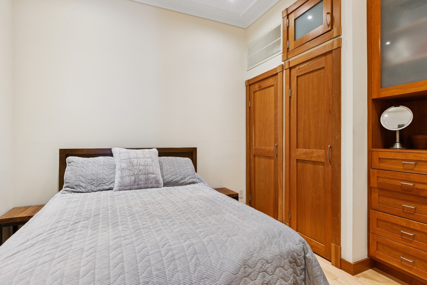 #9 photo, 253 W 73RD Street, マンハッタン Upper West Side , NY 10023