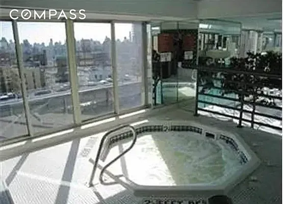 #8 photo, New York City, マンハッタン Upper West Side , NY 10024