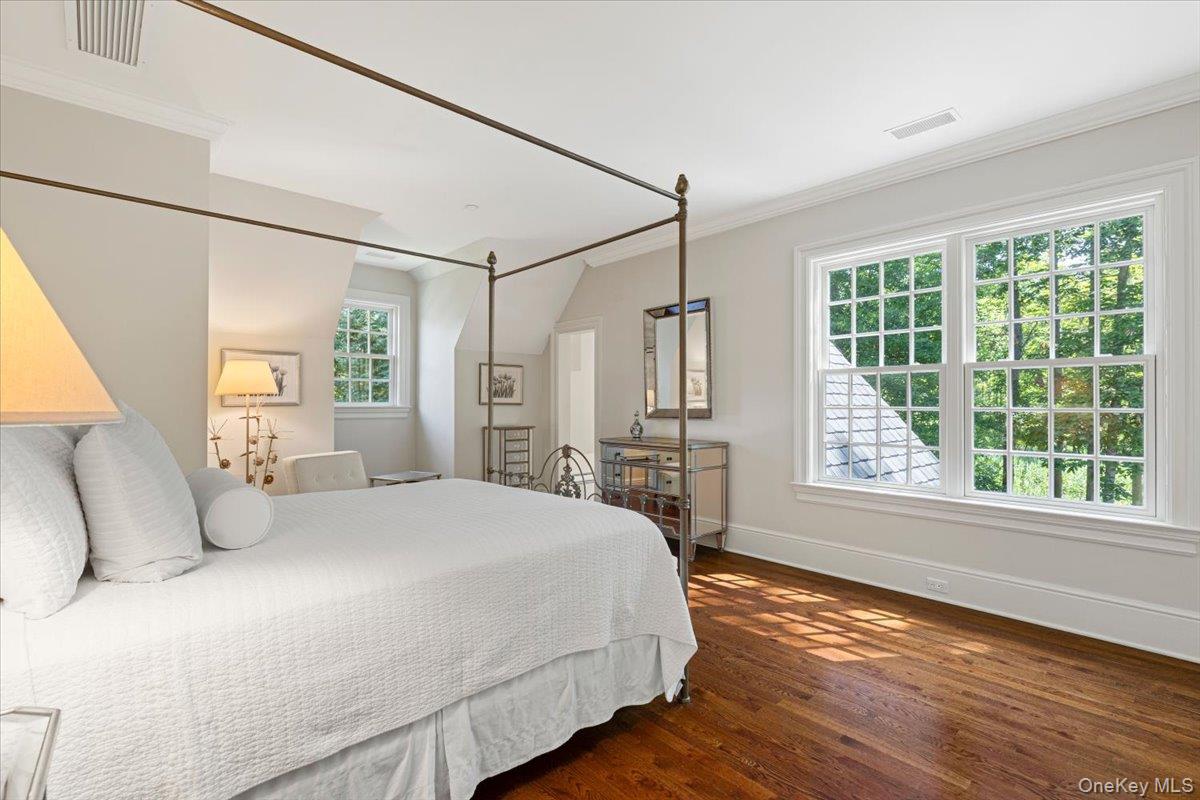 #10 photo, 1 Cedar Lane, Purchase , NY 10577