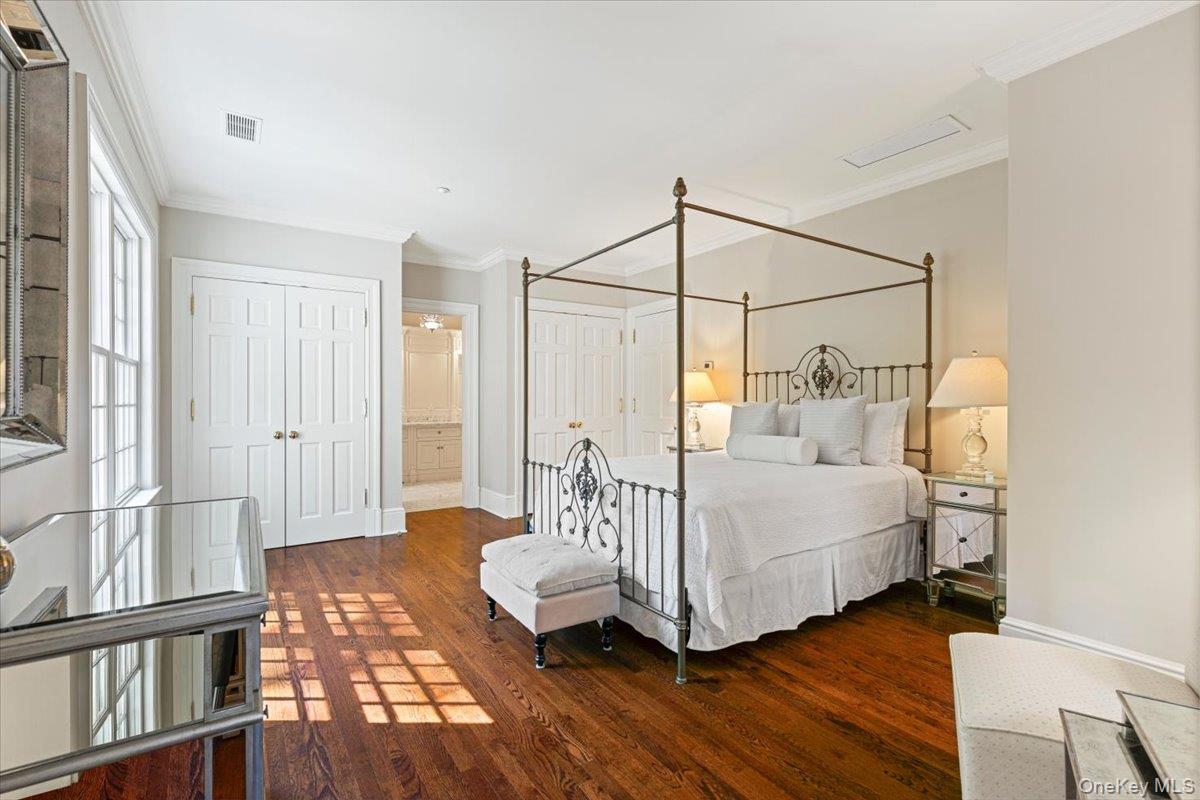 #11 photo, 1 Cedar Lane, Purchase , NY 10577