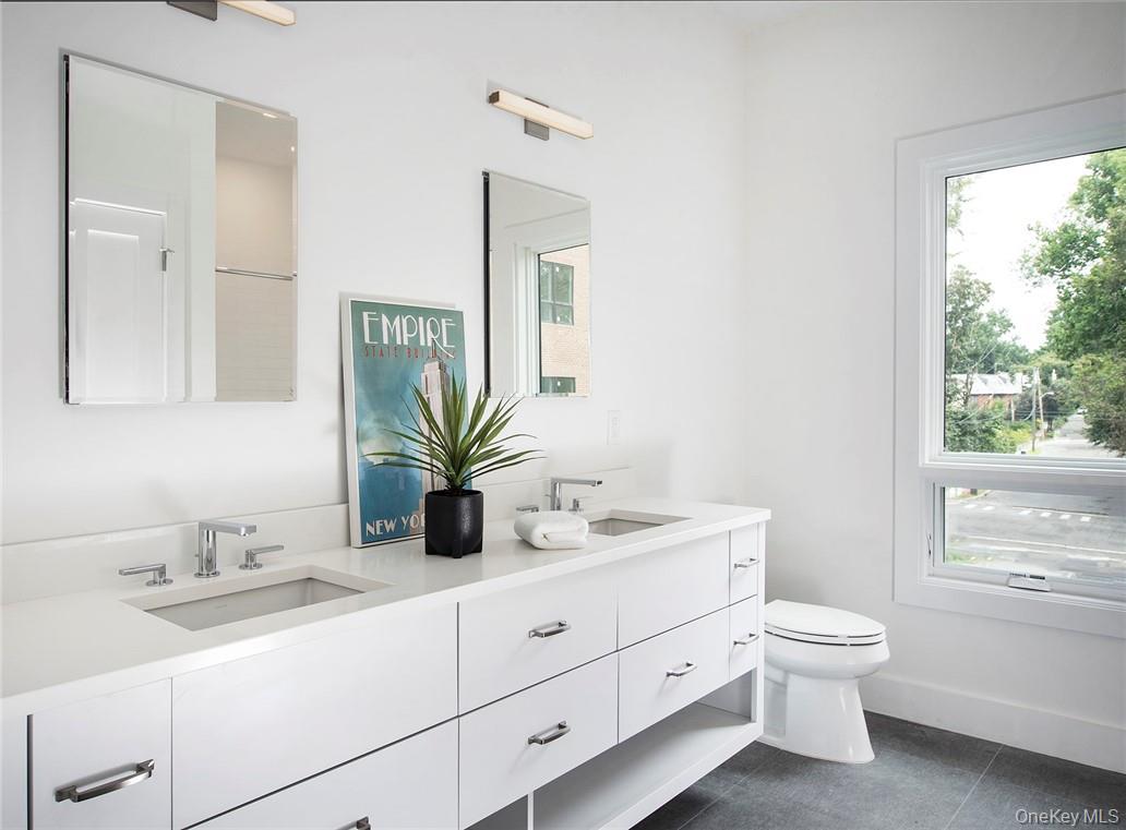 #15 photo, 8 Boulevard, Pelham , NY 10803