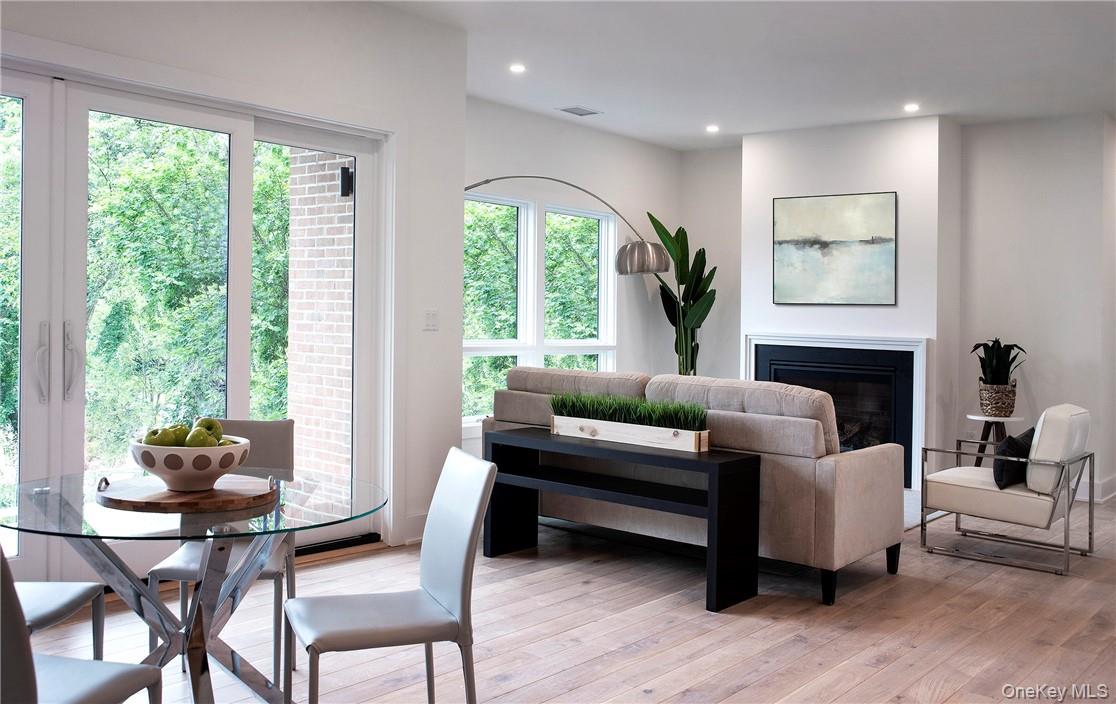 #3 photo, 8 Boulevard, Pelham , NY 10803