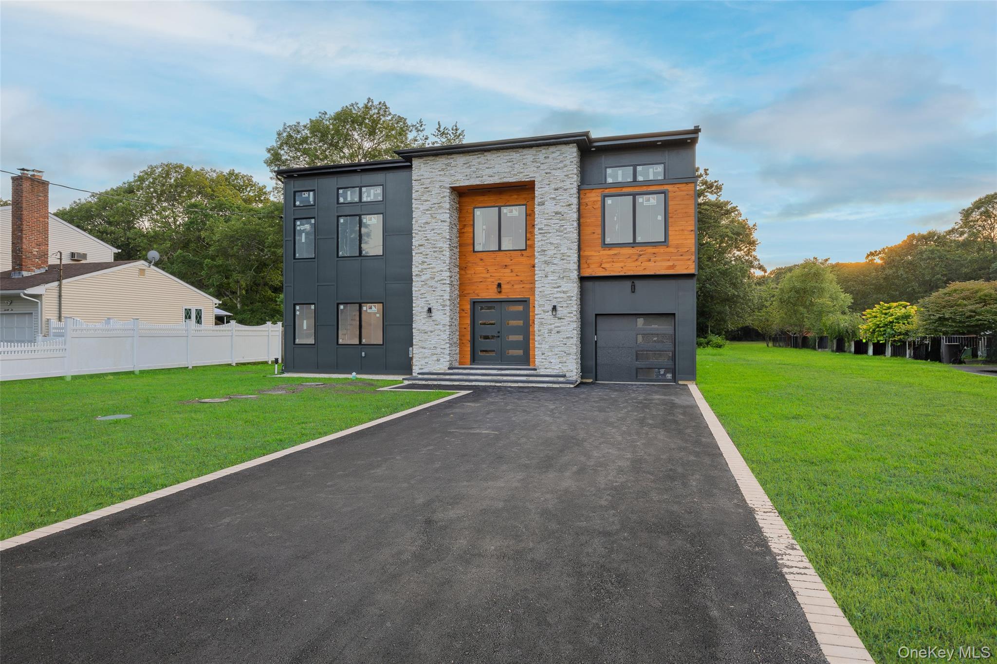 #8 photo, 26 Tremont Avenue, Patchogue , NY 11772