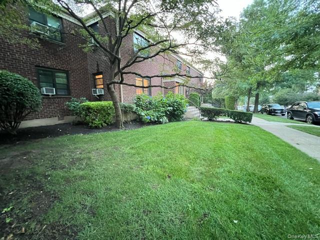 #7 photo, 74-80 220th Street, Bayside , NY 11364