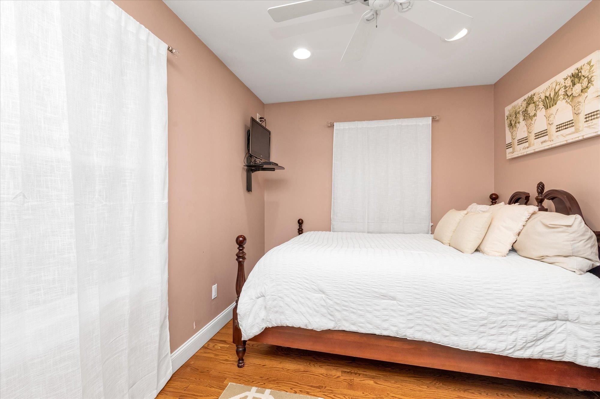 #17 photo, 76 Timberpoint Drive, Northport , NY 11768