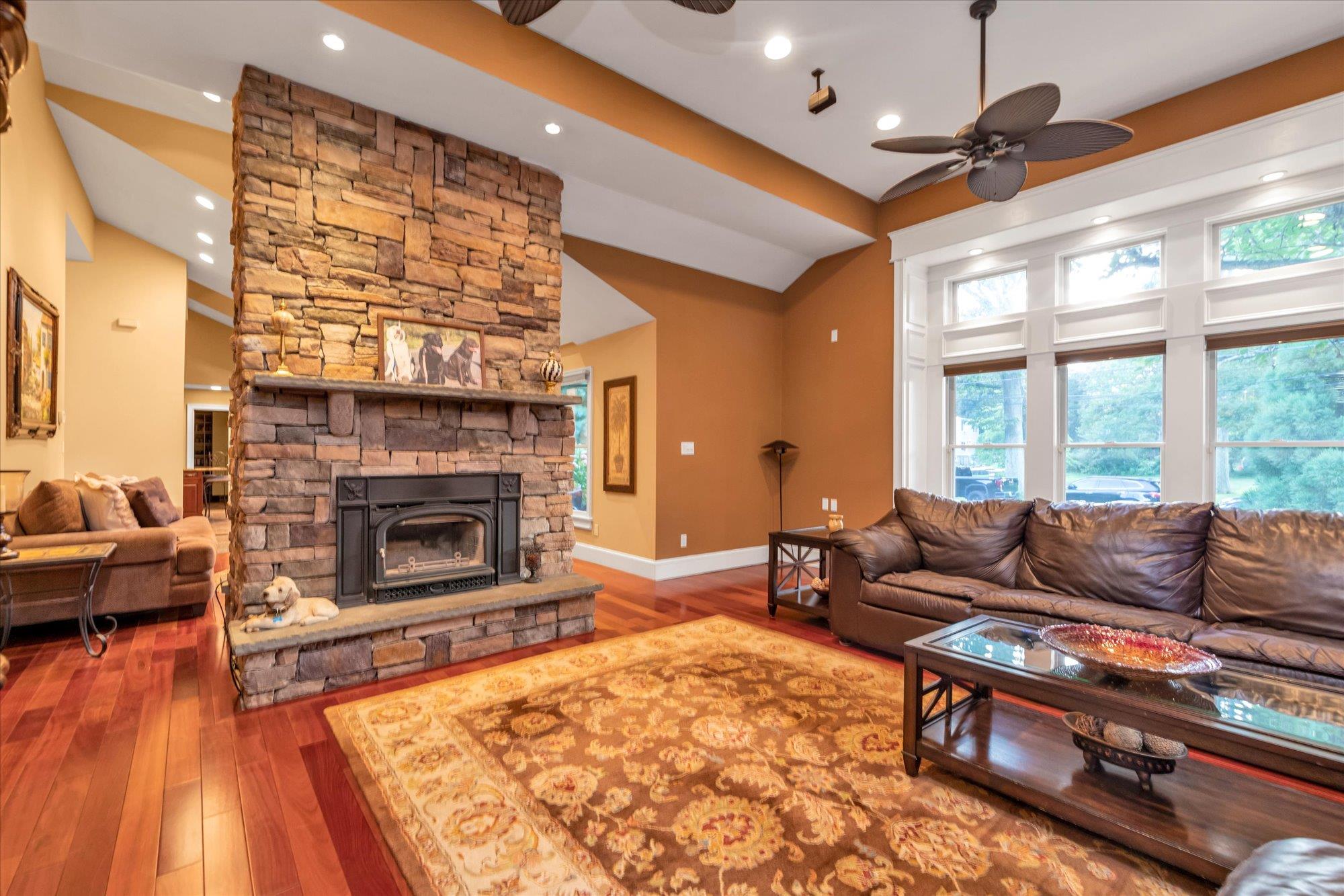 #4 photo, 76 Timberpoint Drive, Northport , NY 11768