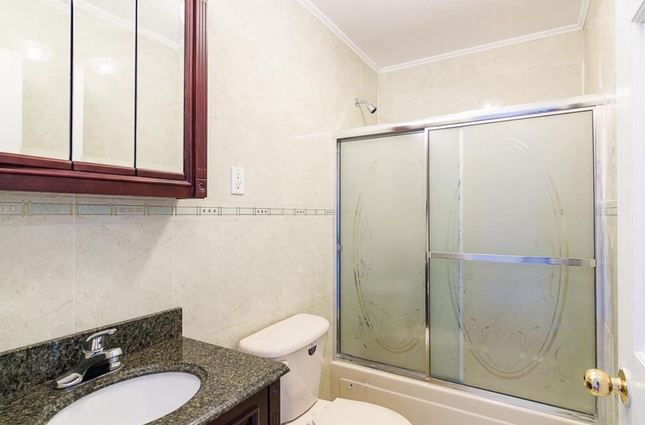 #9 photo, 54-14 111th Street, クイーンズ区 Corona , NY 11368