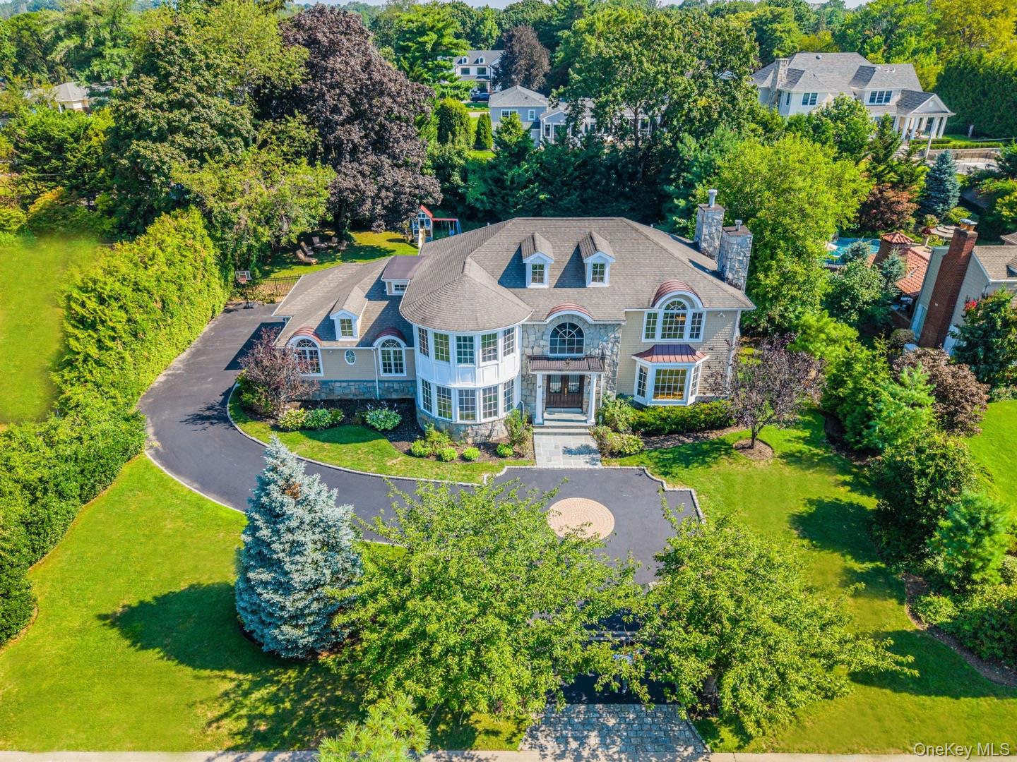 #1 photo, 117 Crabapple Road, Manhasset , NY 11030