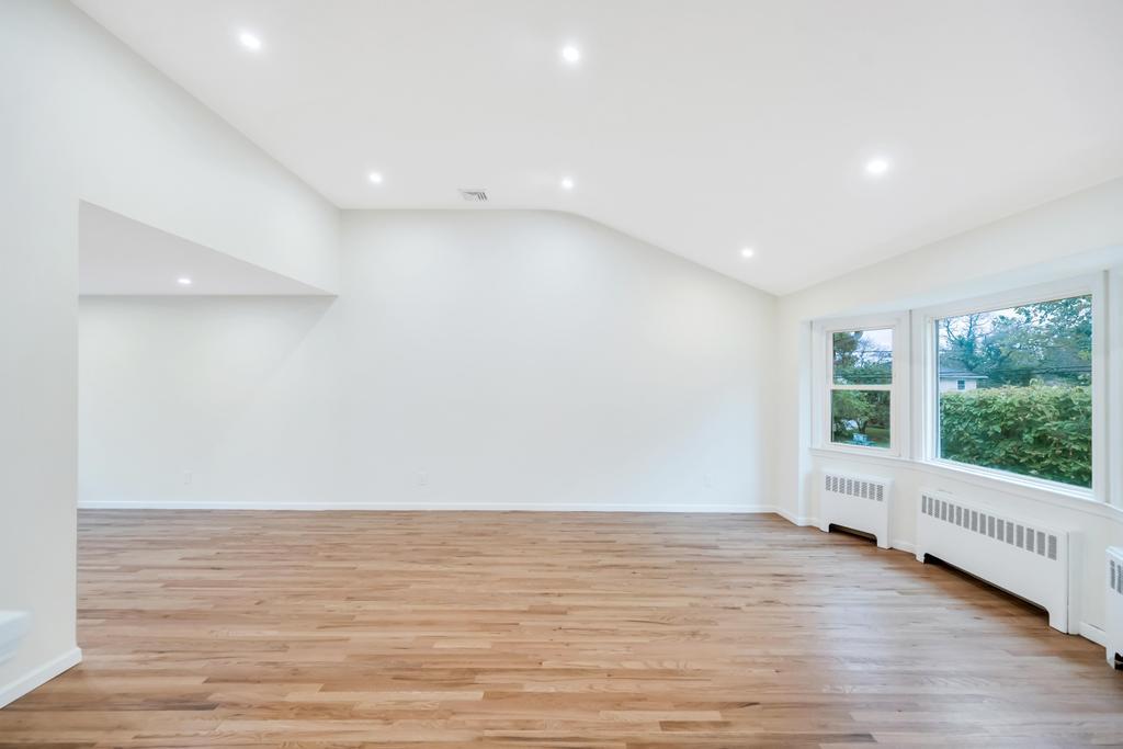 #12 photo, 1 Pasture Court, サフォーク郡 Commack , NY 11725