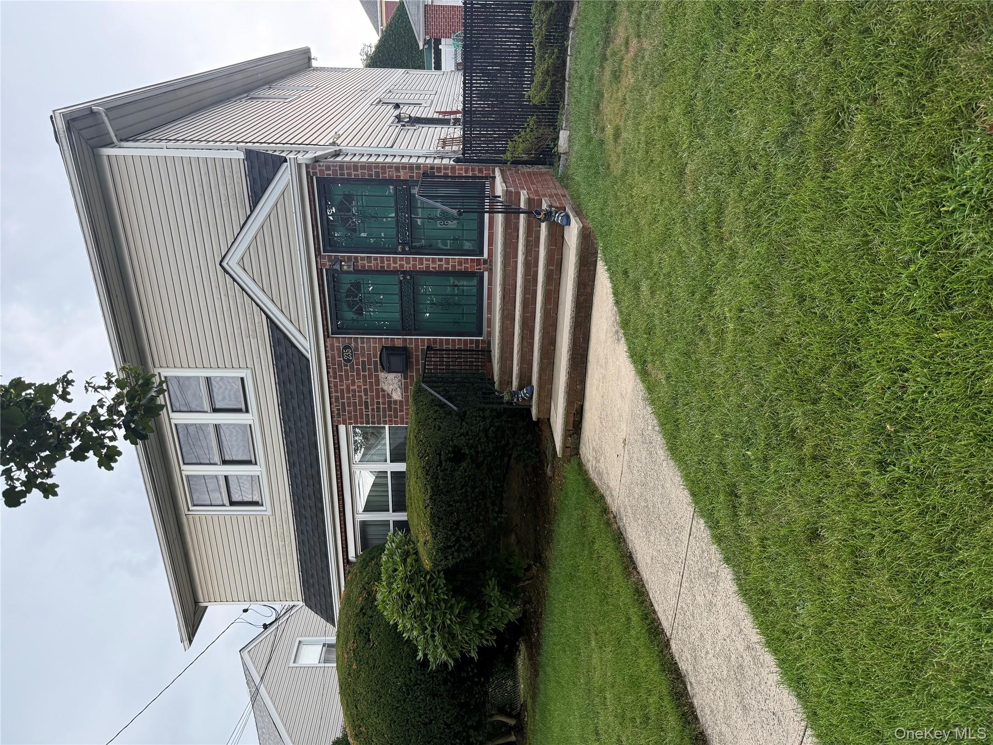 #1 photo, 235 Jefferson Avenue, Mineola , NY 11501