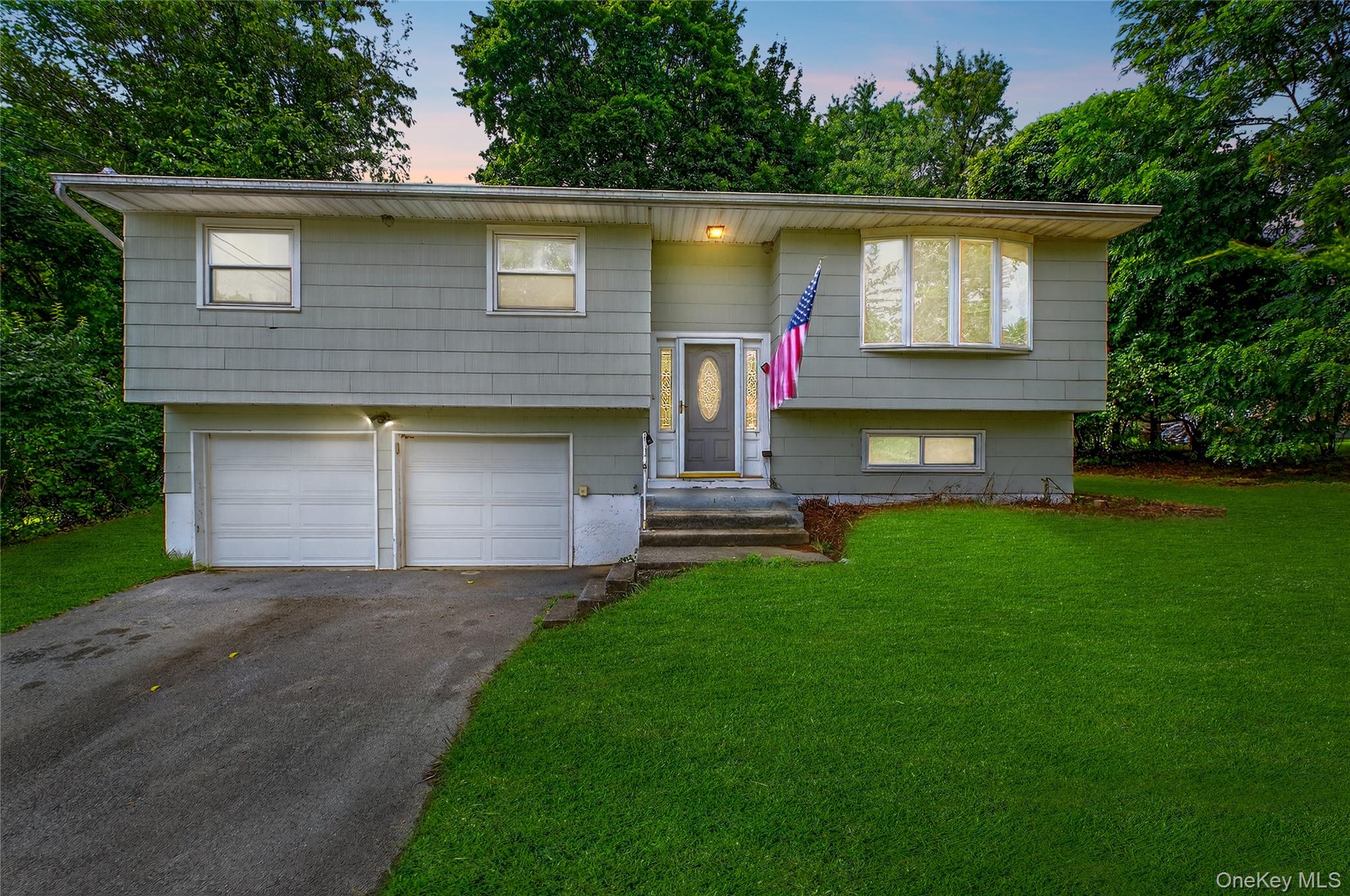 #1 photo, 4 Fern Lane, Poughkeepsie , NY 12601