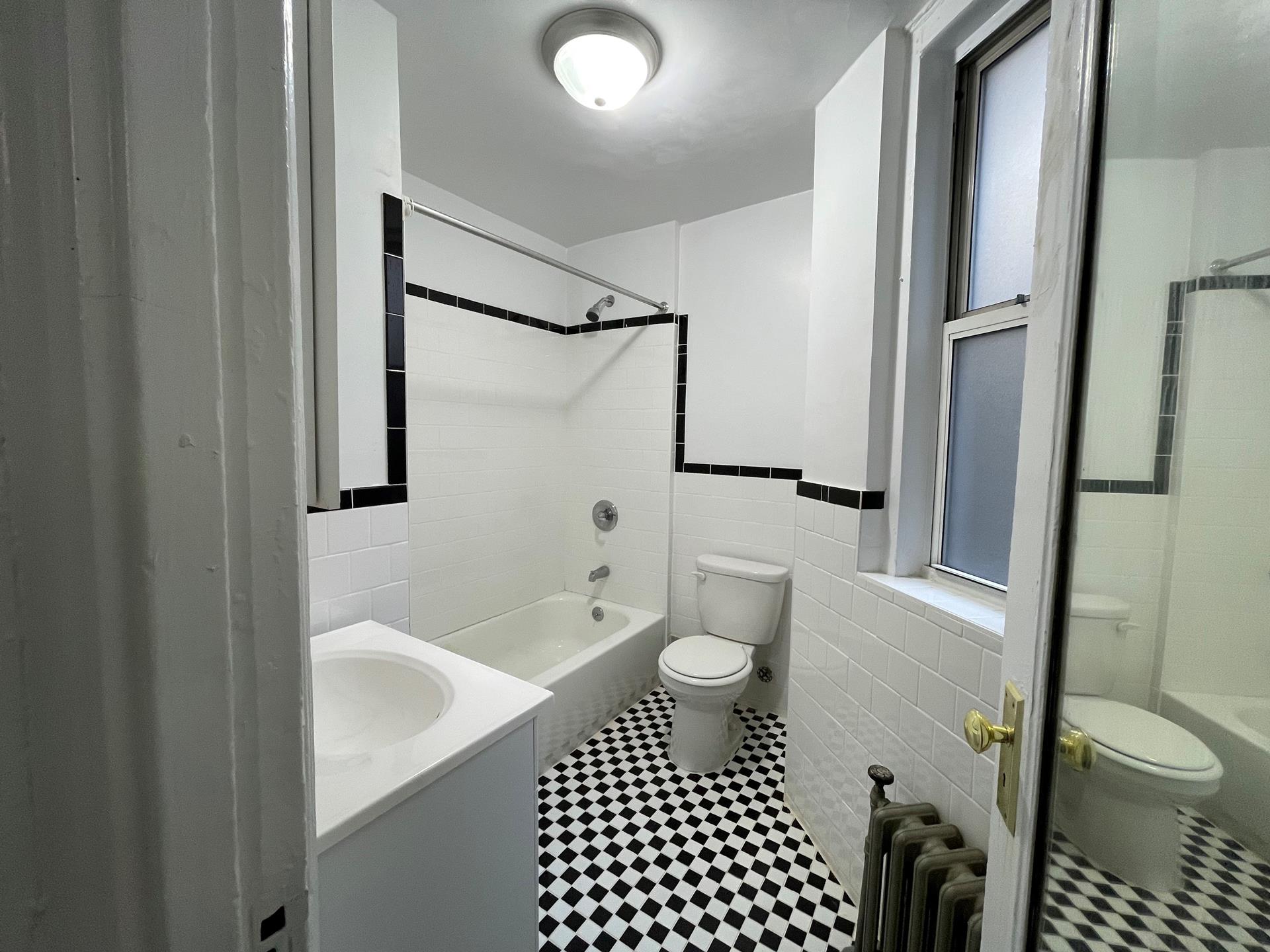 #6 photo, New York City, マンハッタン Hells Kitchen , NY 10019