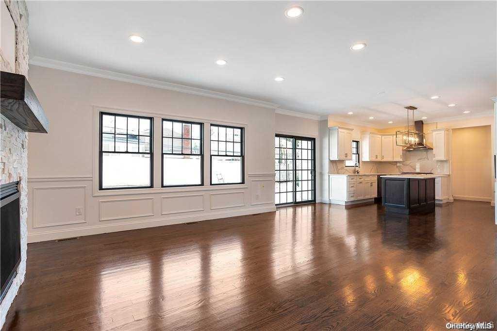 #3 photo, 27 Cypress Avenue, ナッソー郡 Bethpage , NY 11714