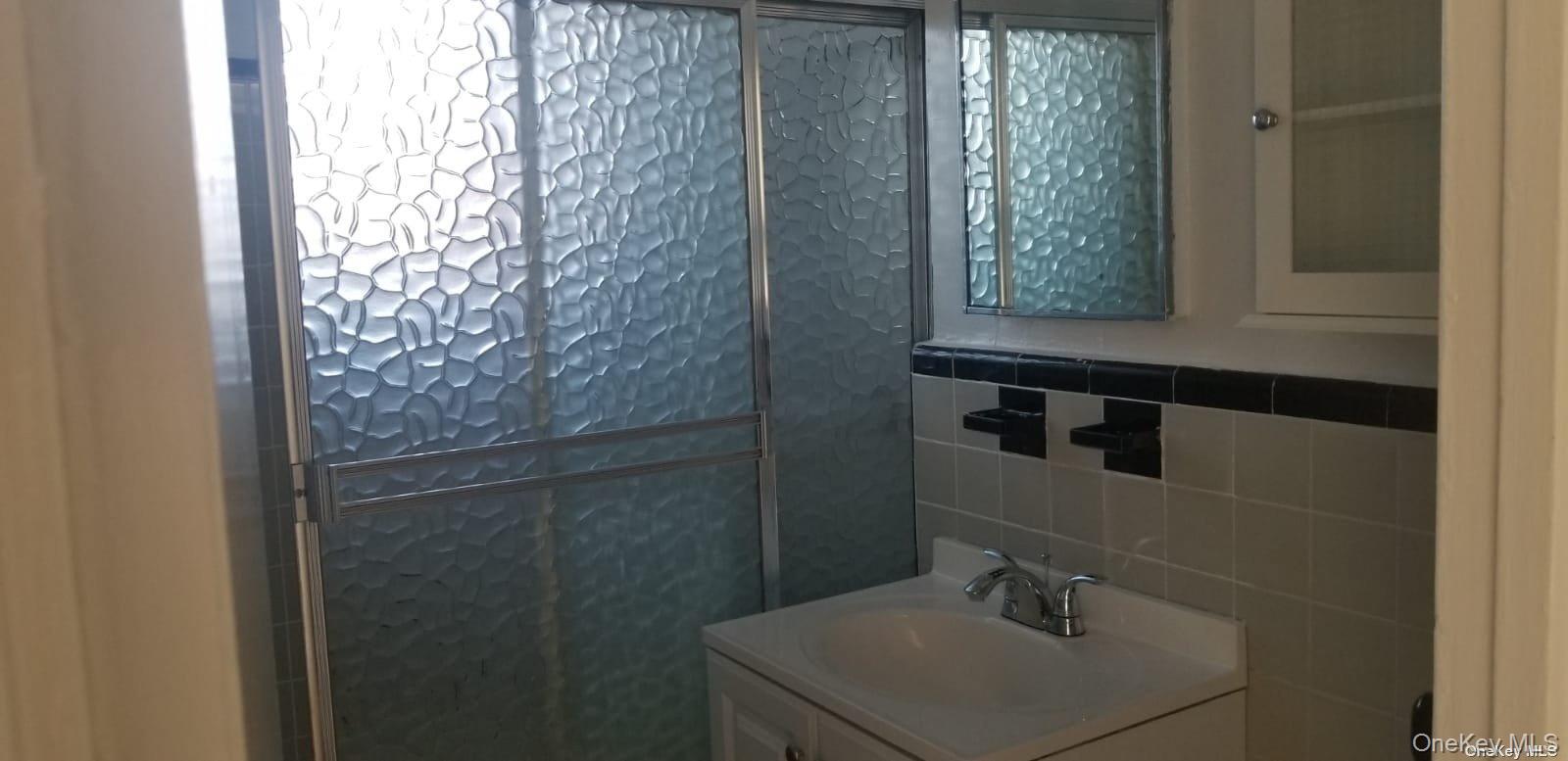 #6 photo, 73-45 210th Street Apt #4B, Bayside , NY 11364