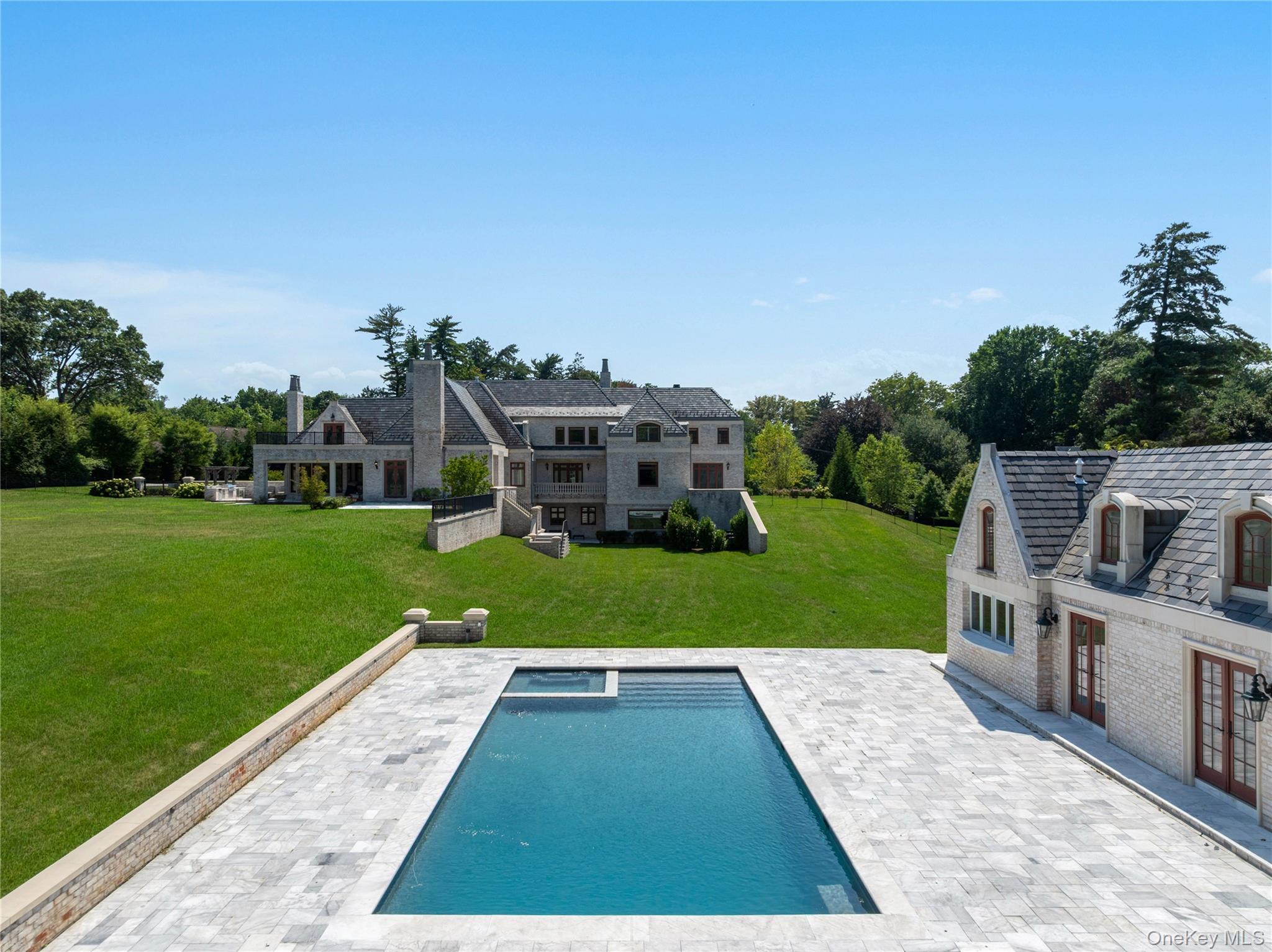 #6 photo, 9 Hicks Lane, Sands Point , NY 11050