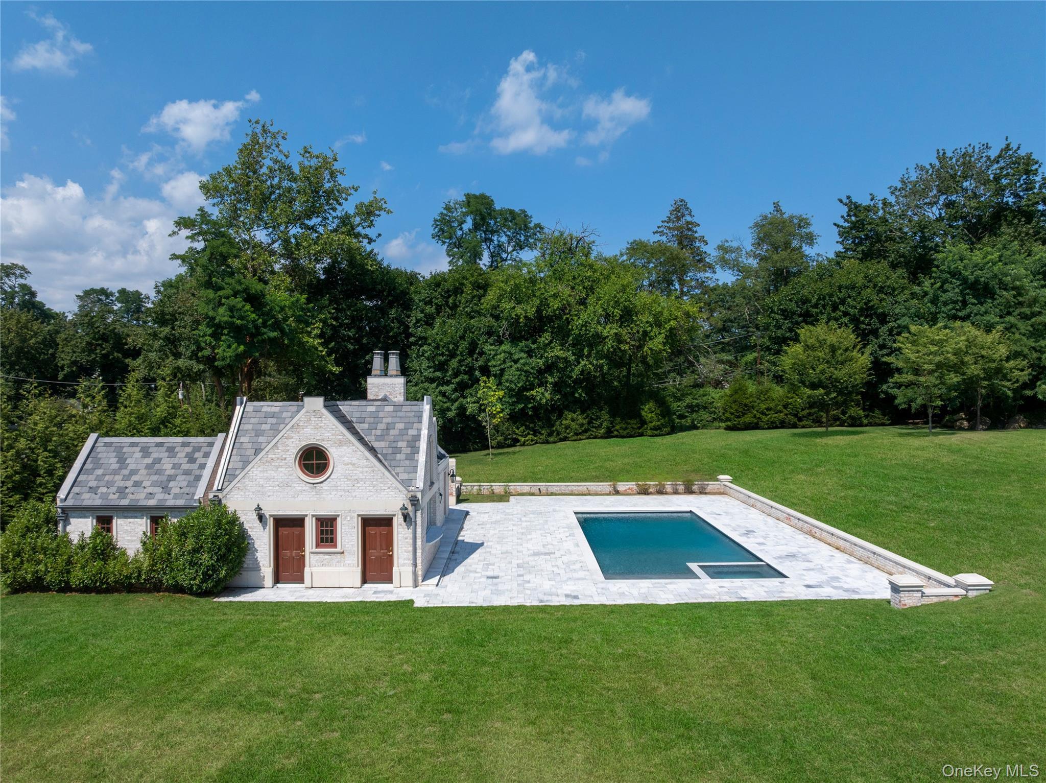 #7 photo, 9 Hicks Lane, Sands Point , NY 11050