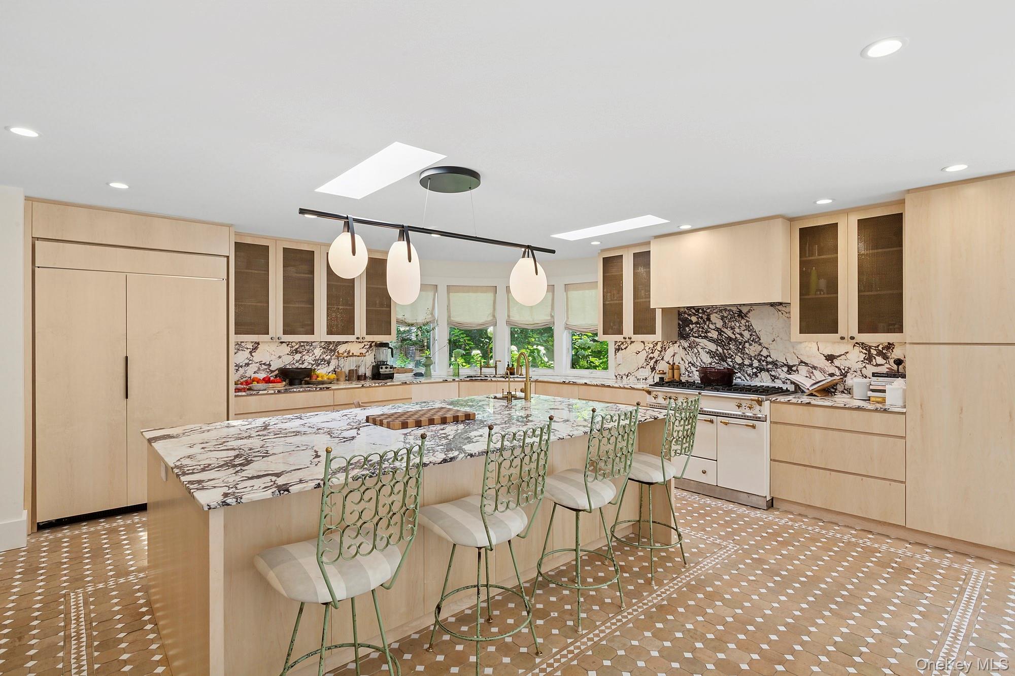 #6 photo, 12 Honeysuckle Lane, サフォーク郡 East Quogue , NY 11942