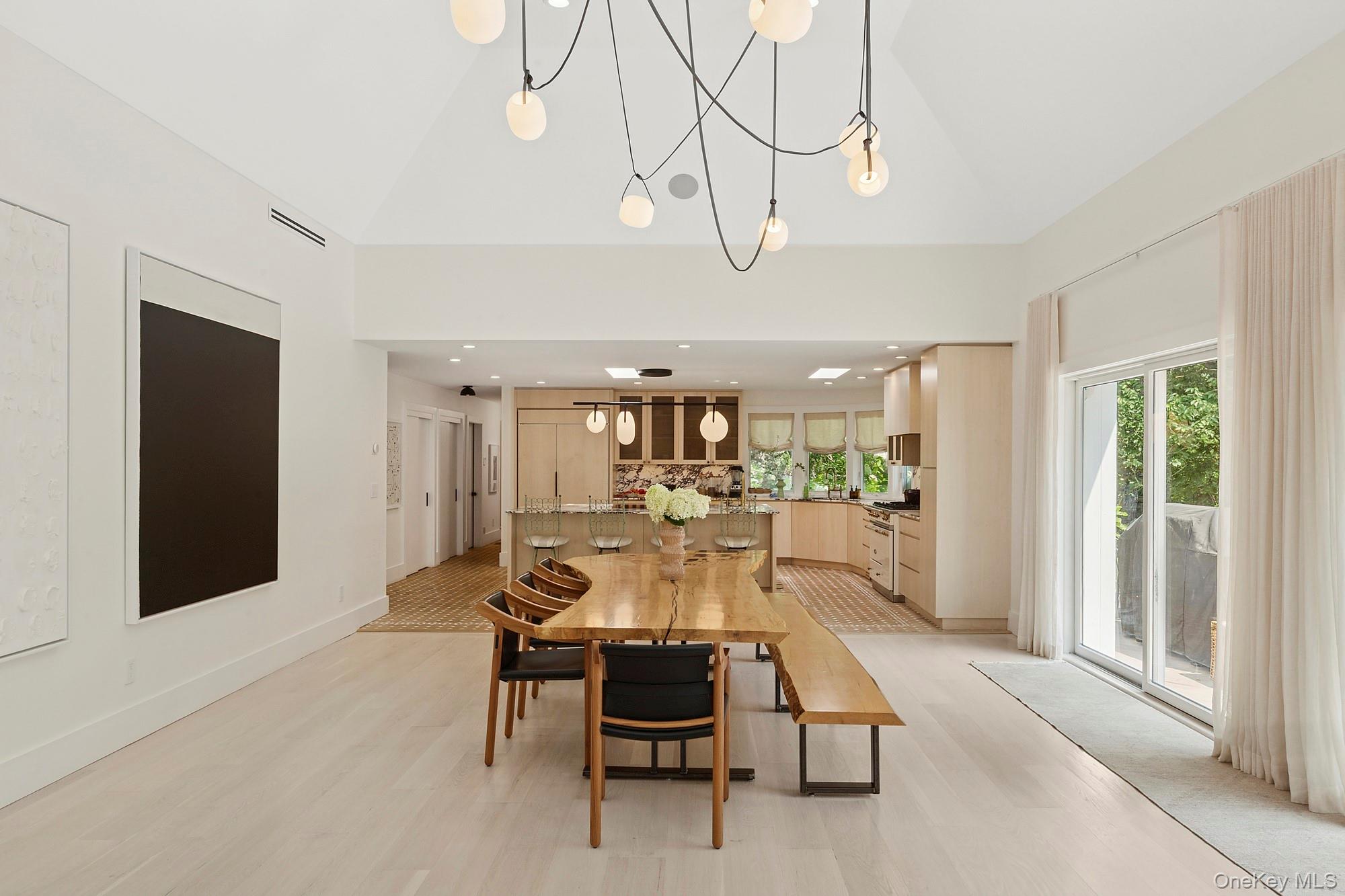 #7 photo, 12 Honeysuckle Lane, サフォーク郡 East Quogue , NY 11942