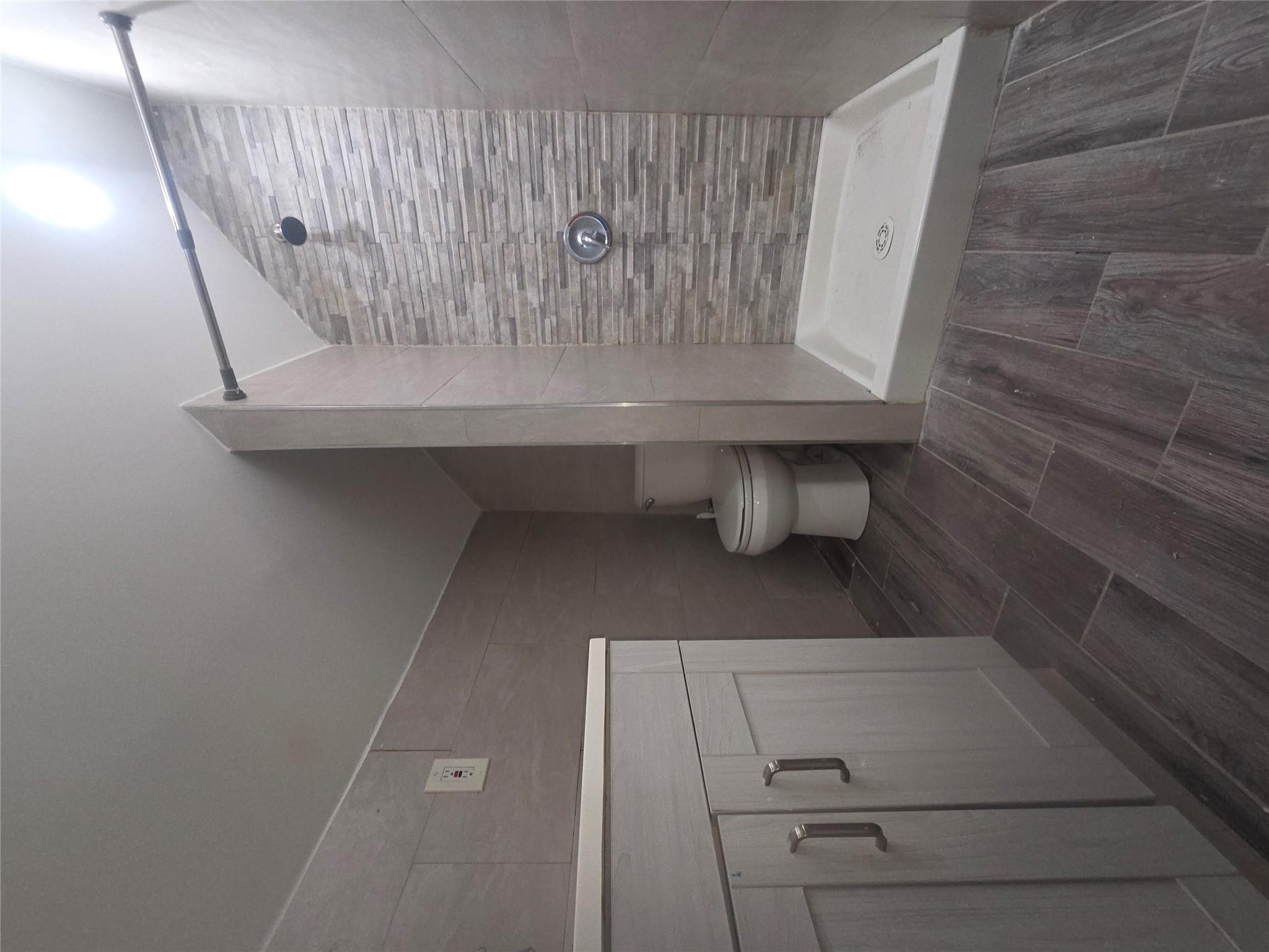 #11 photo, 10532 192nd Street, Saint Albans , NY 11412