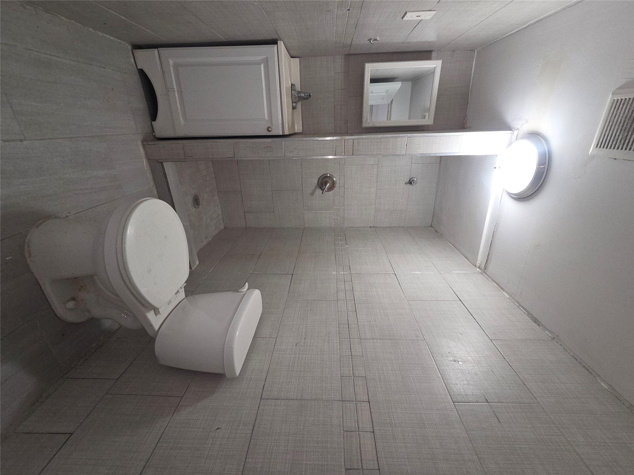 #14 photo, 10532 192nd Street, Saint Albans , NY 11412