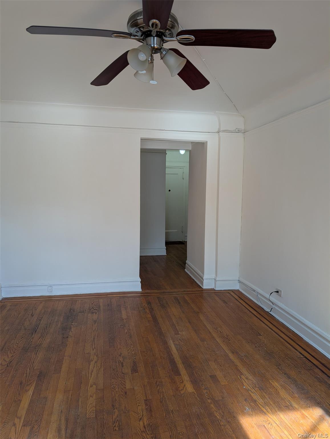 #15 photo, 7234 Austin Street, クイーンズ区 Forest Hills , NY 11375