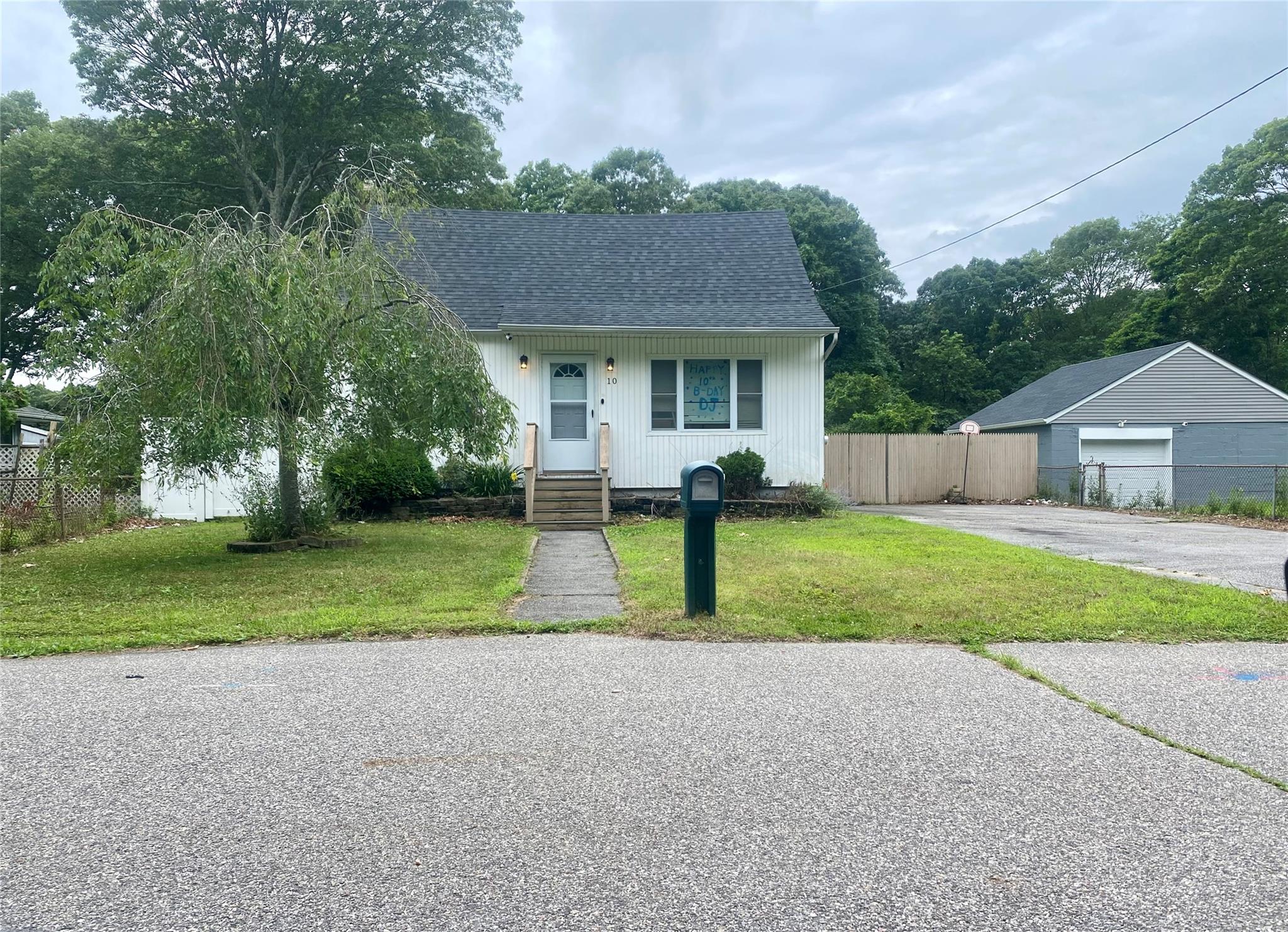 #1 photo, 10 Claremont Drive, Mastic Beach , NY 11951