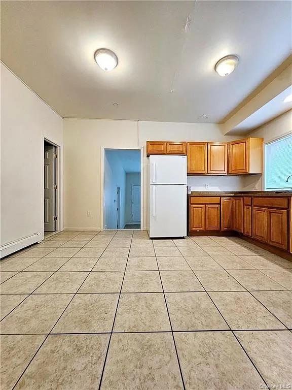 #5 photo, 70-72 Grove Avenue, スタテンアイランド Staten Island , NY 10302