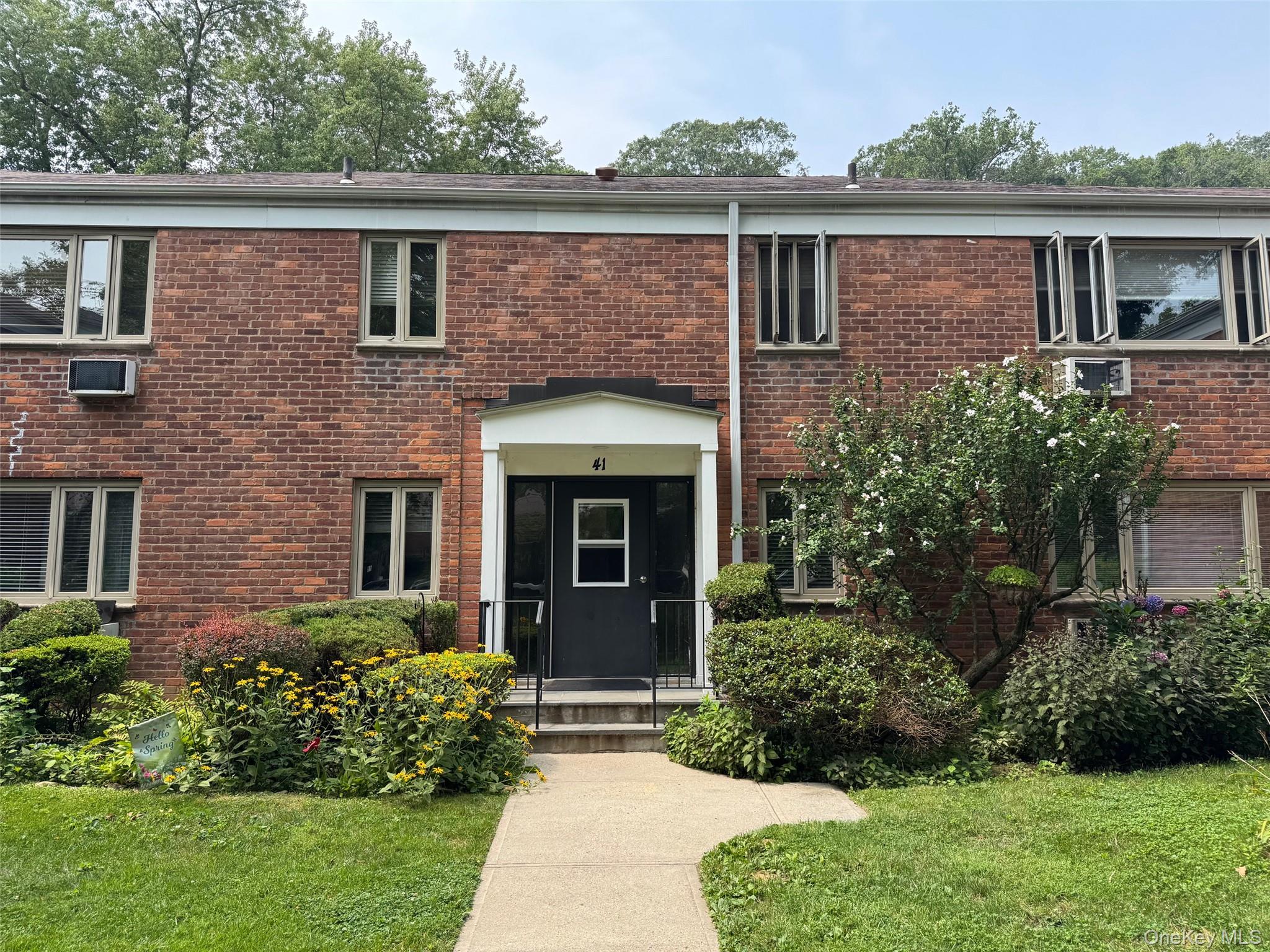 #1 photo, 41 Lawrence Drive, White Plains , NY 10603