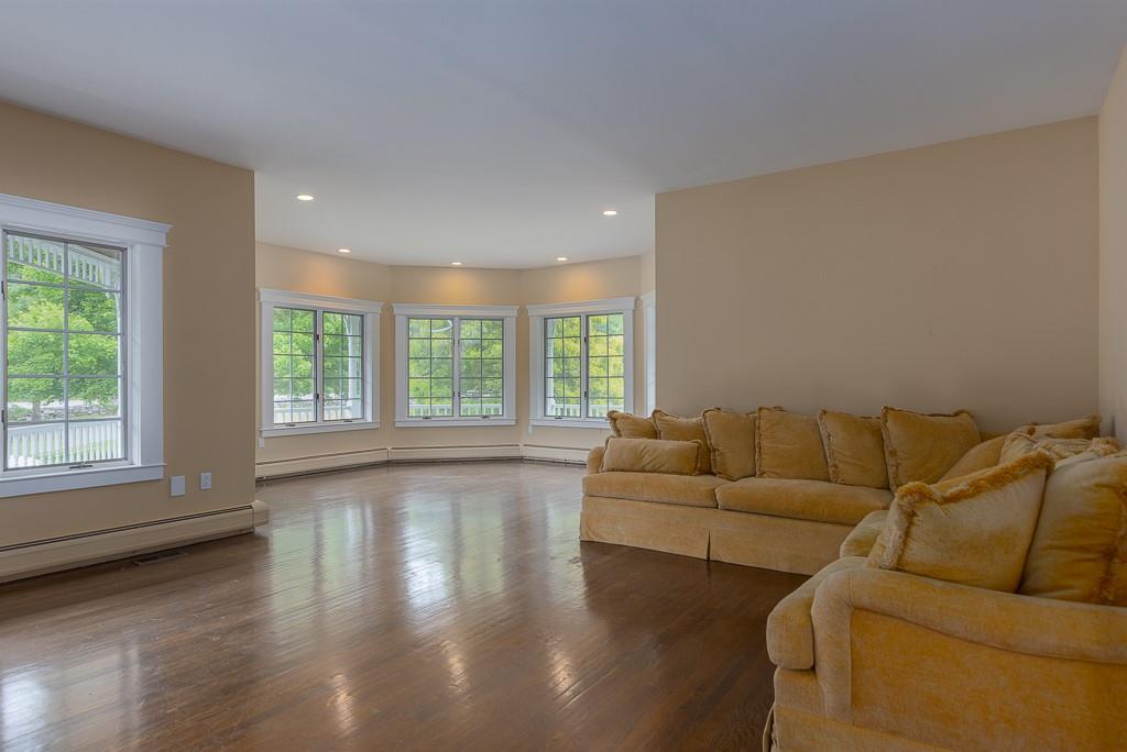 #10 photo, 185 Spook Rock Road, Suffern , NY 10901