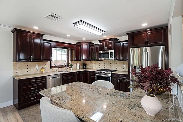 #14 photo, 12 Barnum Avenue, ナッソー郡 Plainview , NY 11803