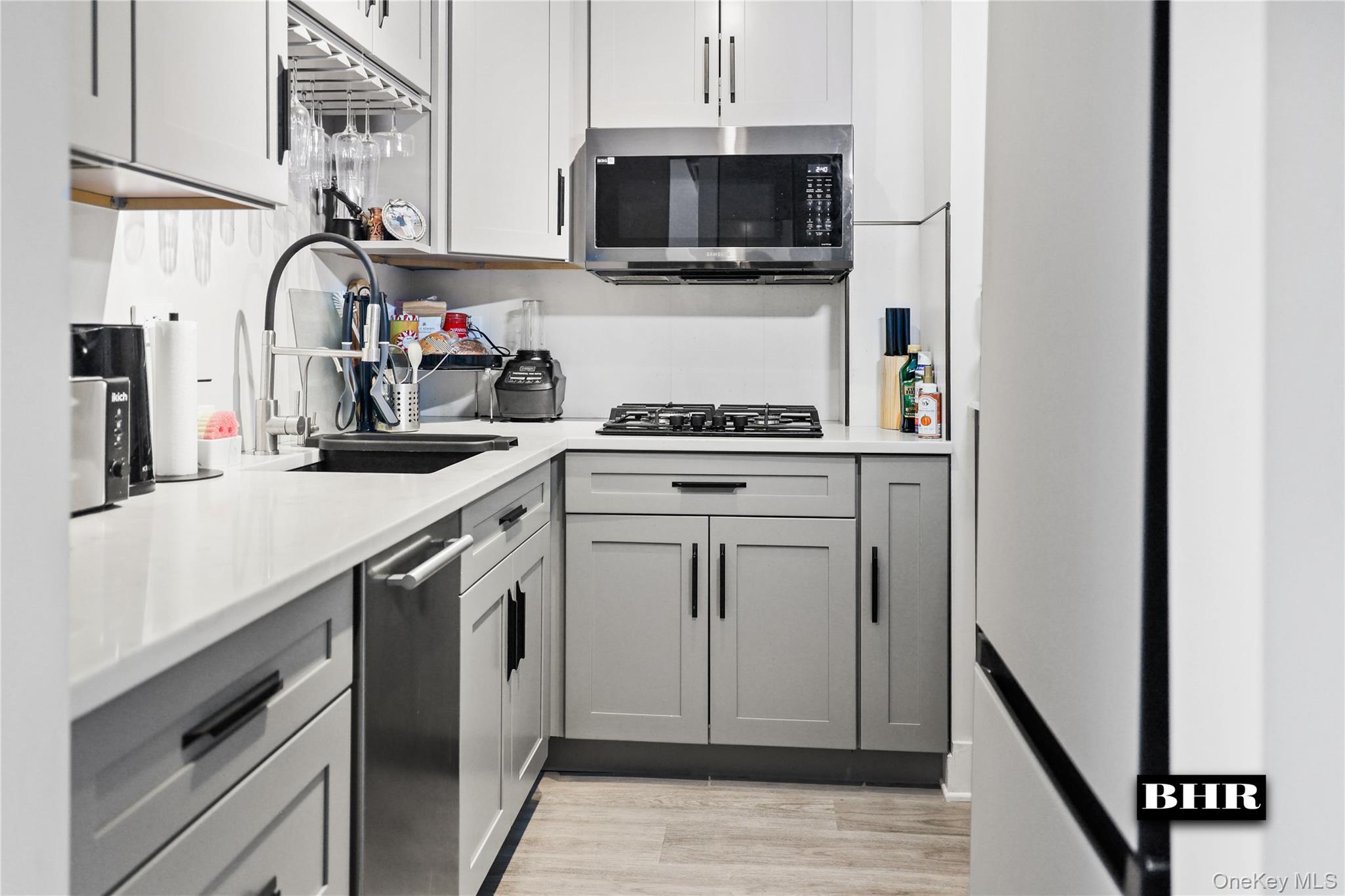 #4 photo, 2650 Ocean Parkway, Brooklyn , NY 11235