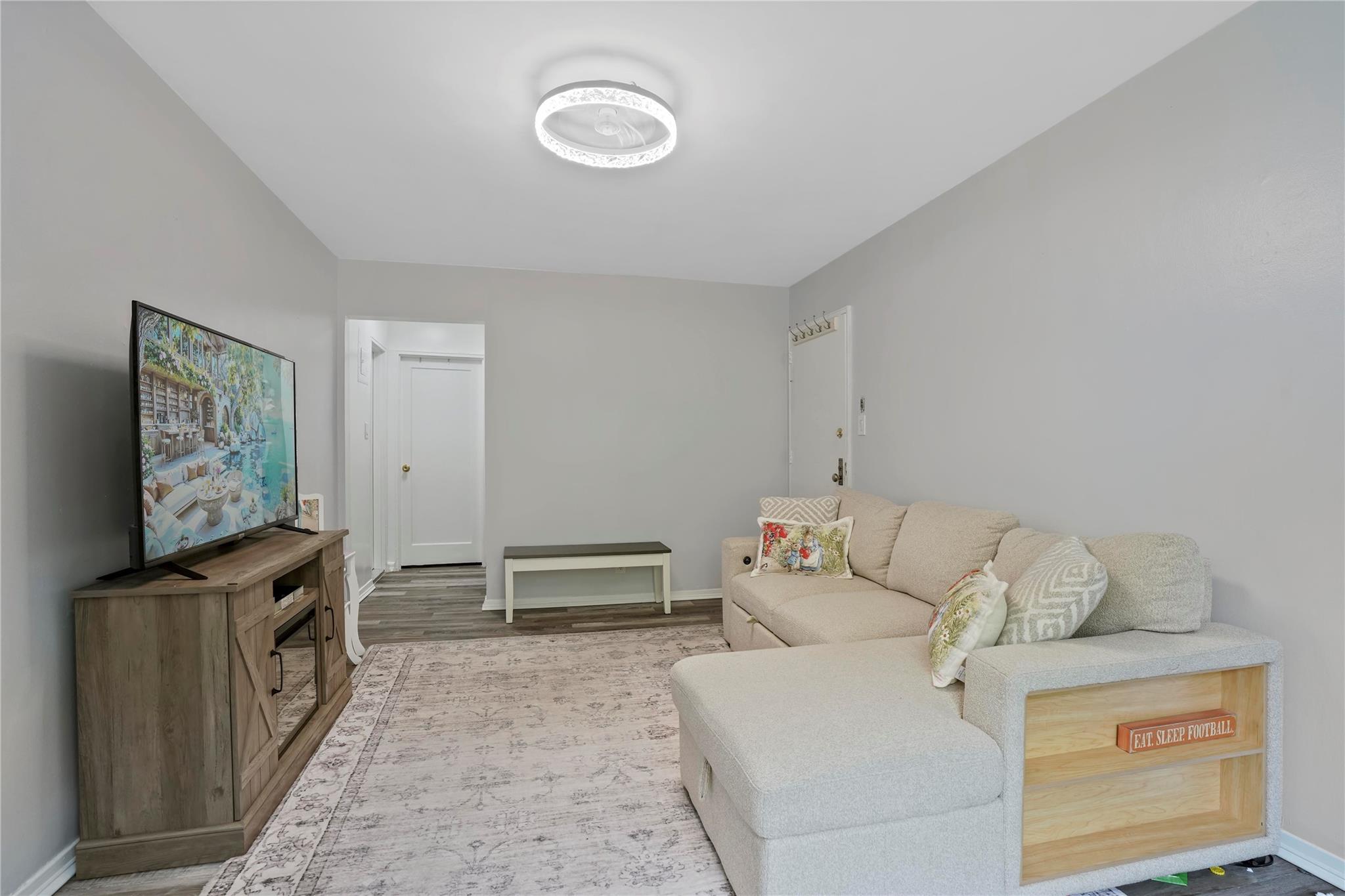 #4 photo, 1001 Shore Parkway, Brooklyn , NY 11228