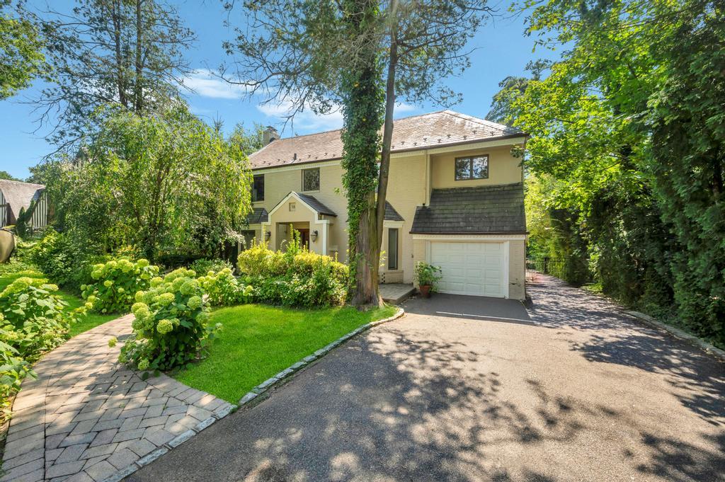 #1 photo, 18 Parkside Drive, 长岛 大颈 Great Neck , NY 11021