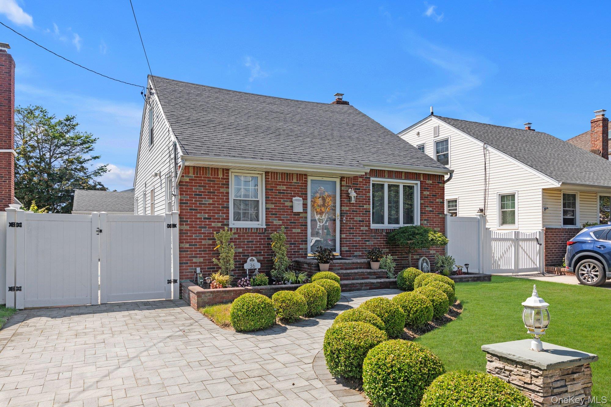 #1 photo, 36 Semton Boulevard, 长岛 Franklin Square , NY 11010