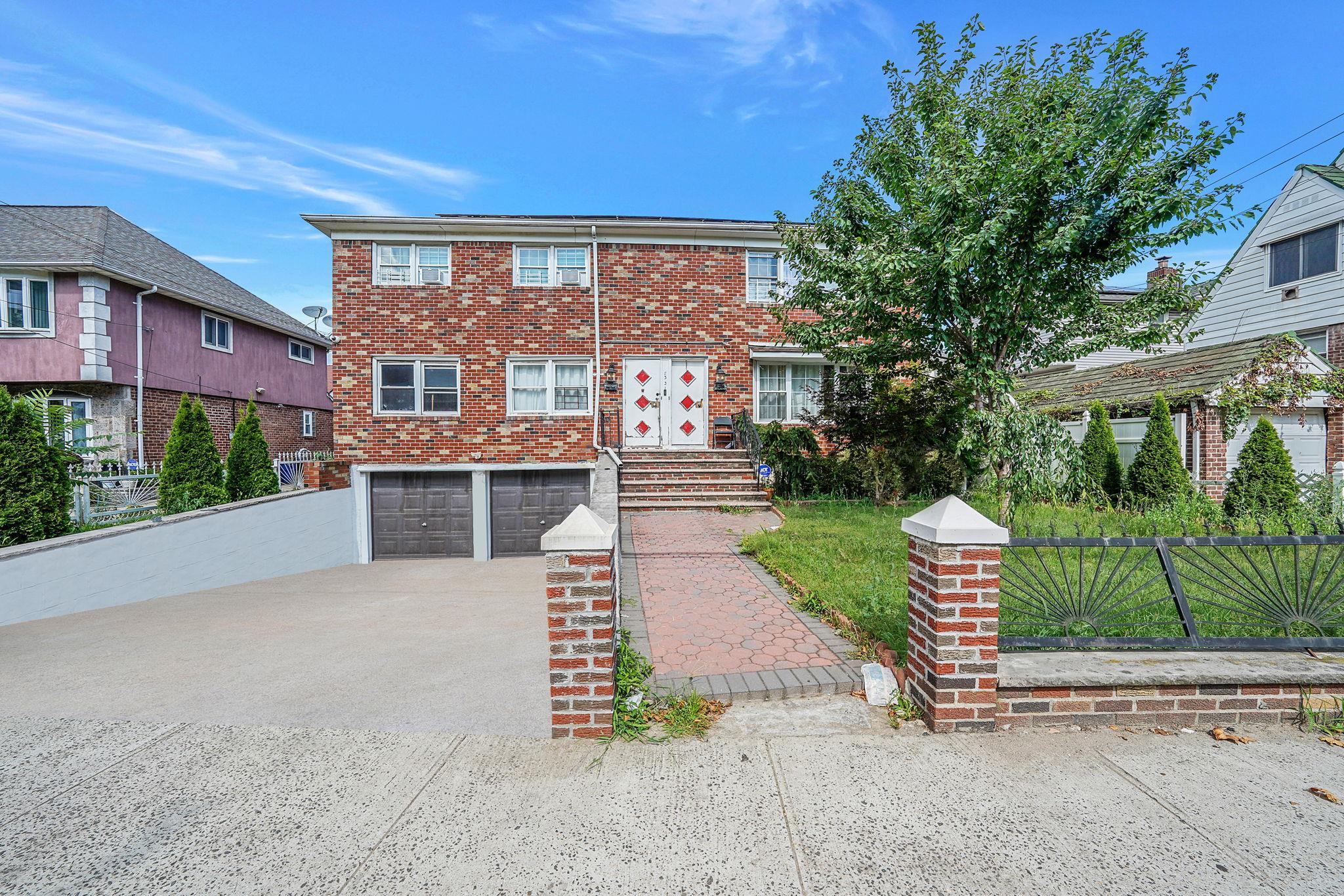 #2 photo, 8331 168th Street, クイーンズ区 Jamaica Estates , NY 11432