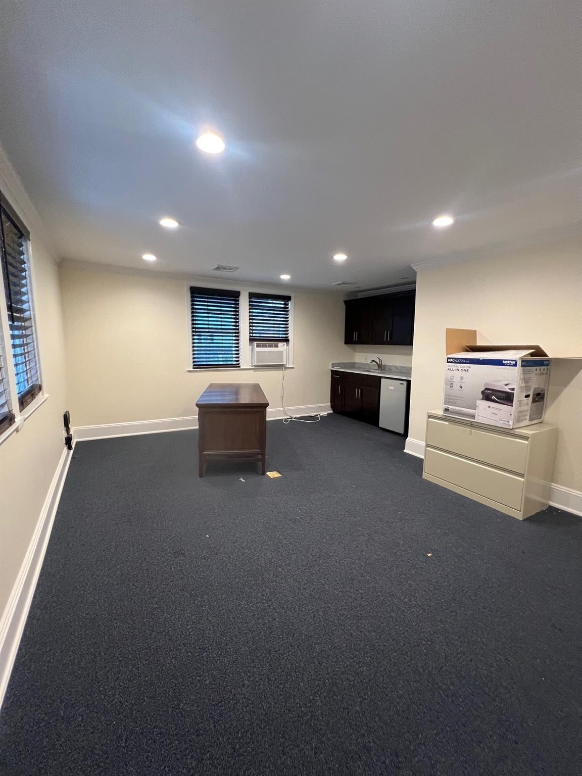 #14 photo, 50 Forest Avenue, Locust Valley , NY 11560