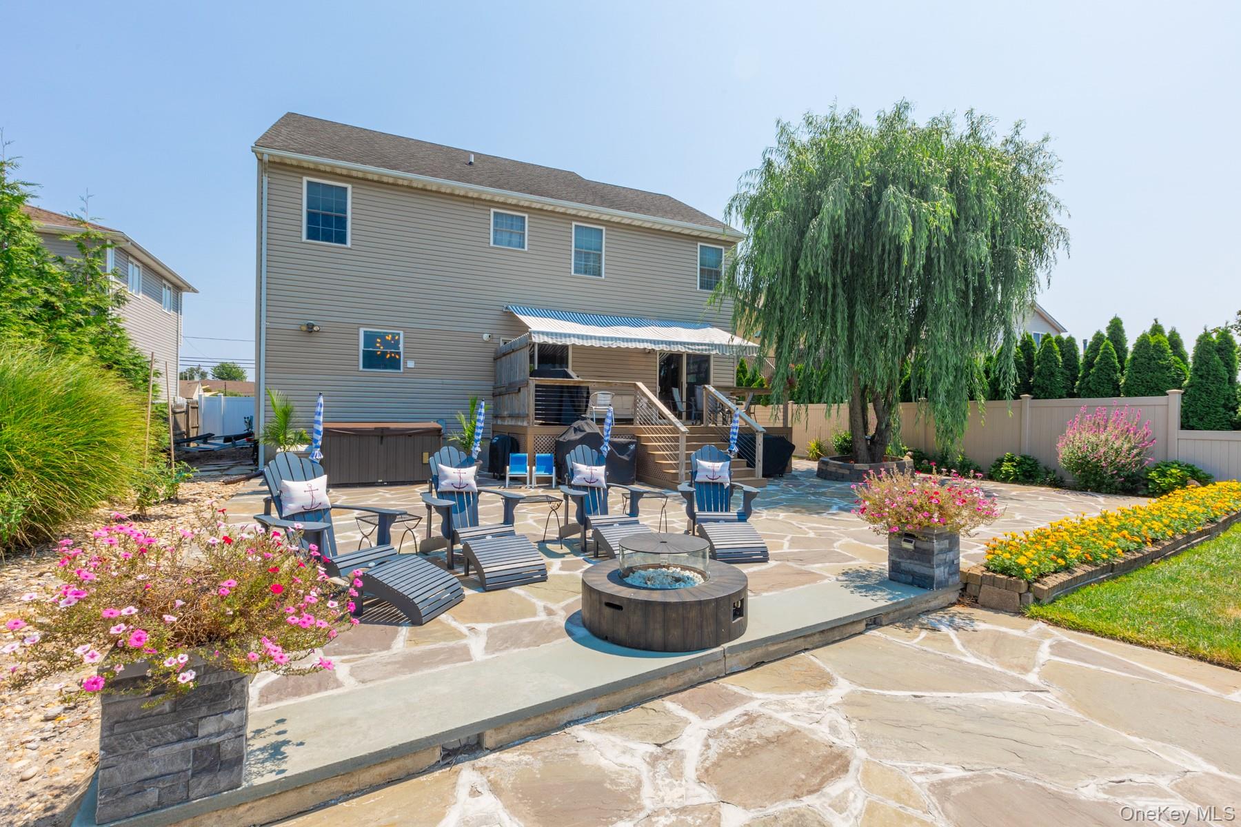 #12 photo, 106 Surf Road, Lindenhurst , NY 11757