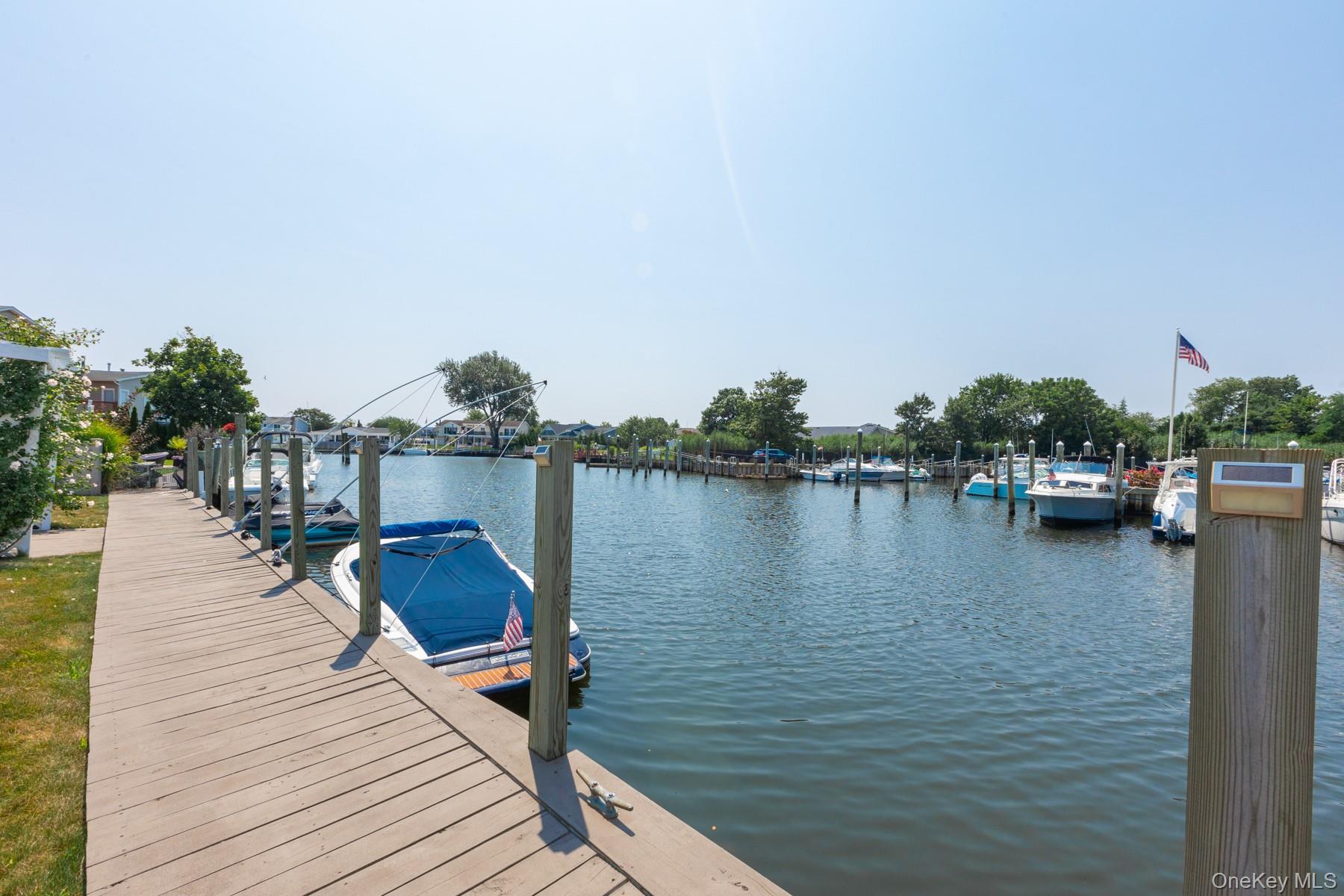 #9 photo, 106 Surf Road, Lindenhurst , NY 11757