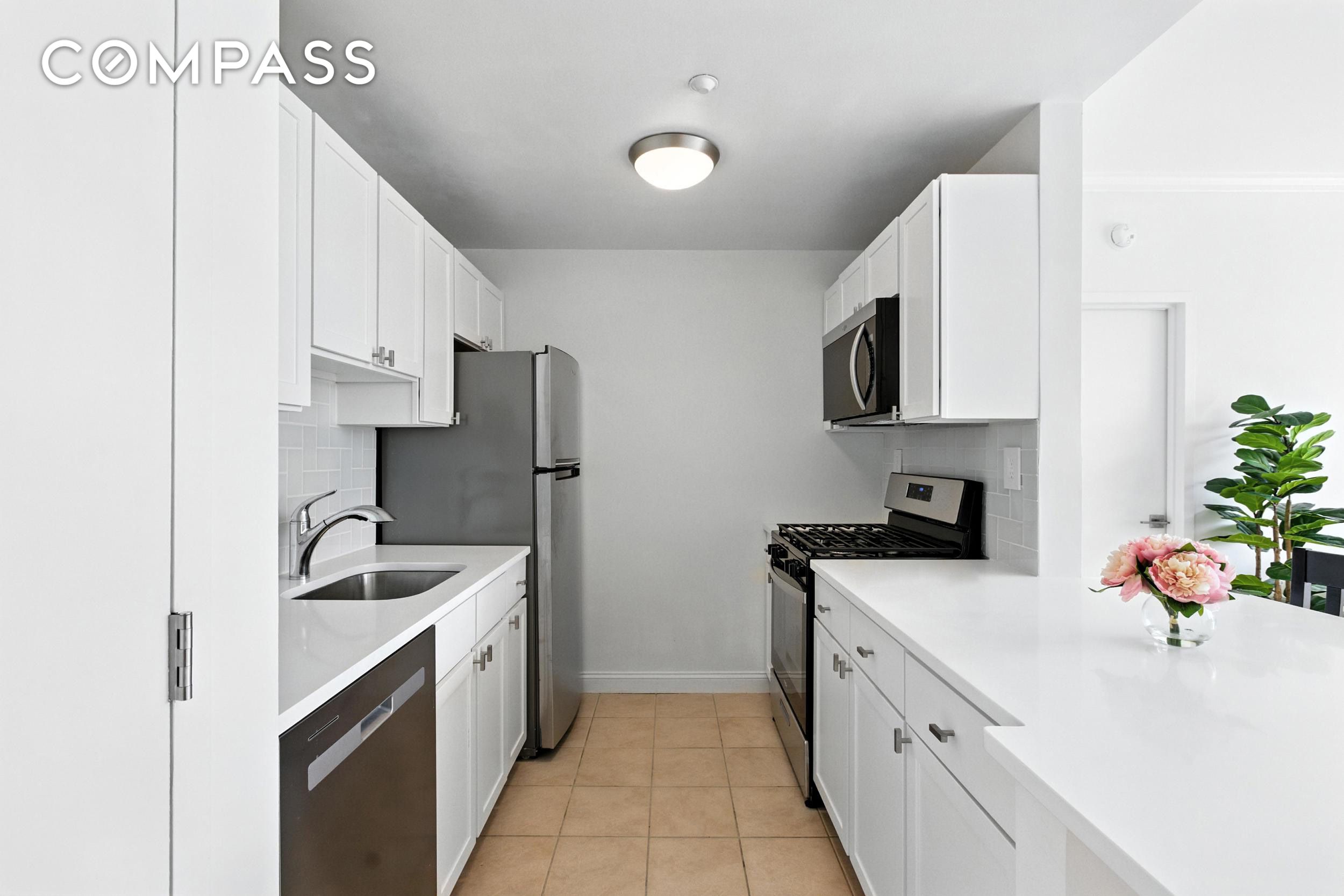 #4 photo, 1787 Madison Avenue, マンハッタン Harlem , NY 10035