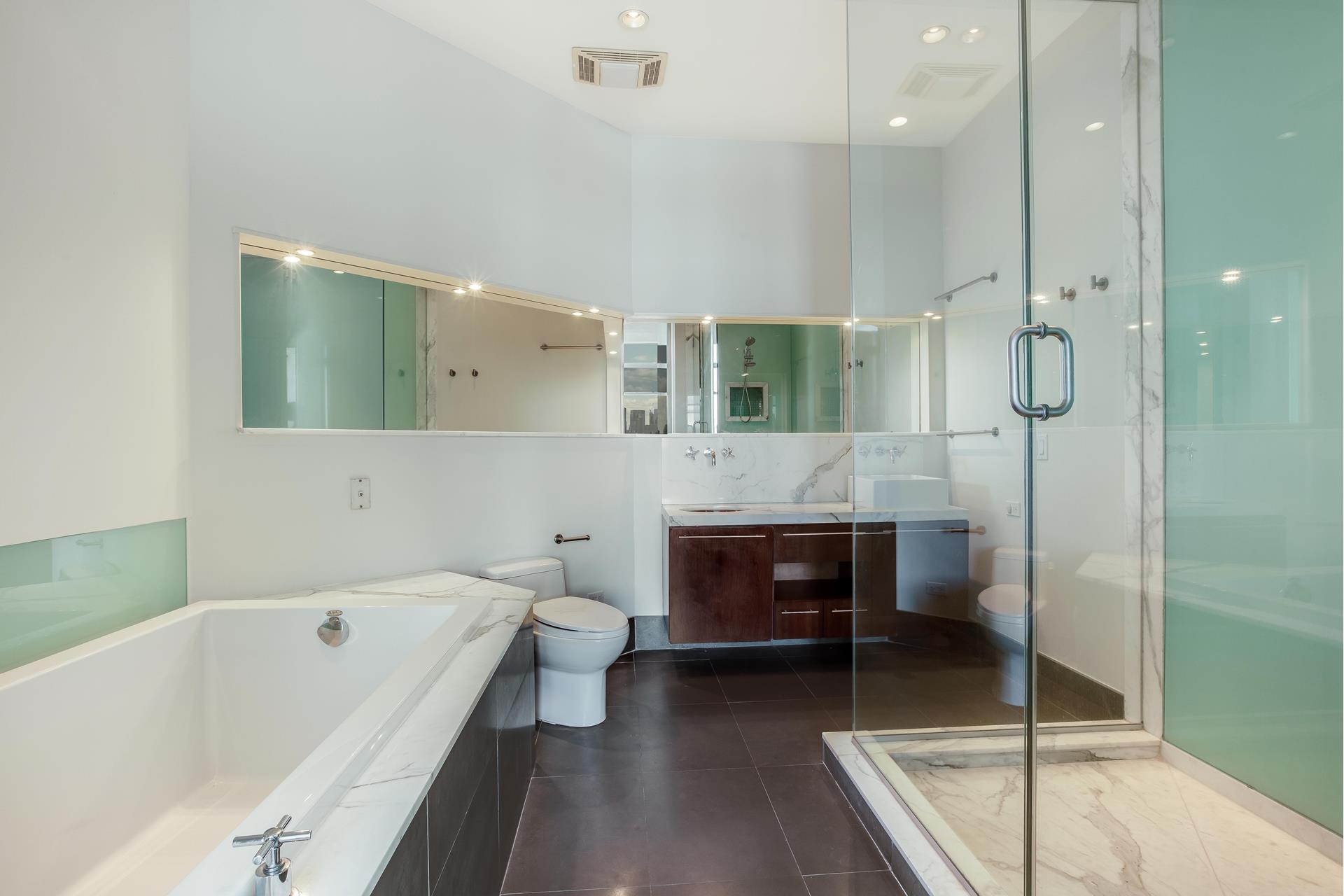 #5 photo, 60 BROADWAY, ブルックリン区 Williamsburg,South , NY 11211