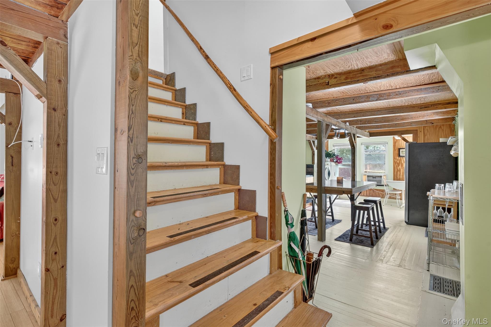 #8 photo, 96 Old Post N Road, Red Hook , NY 12571