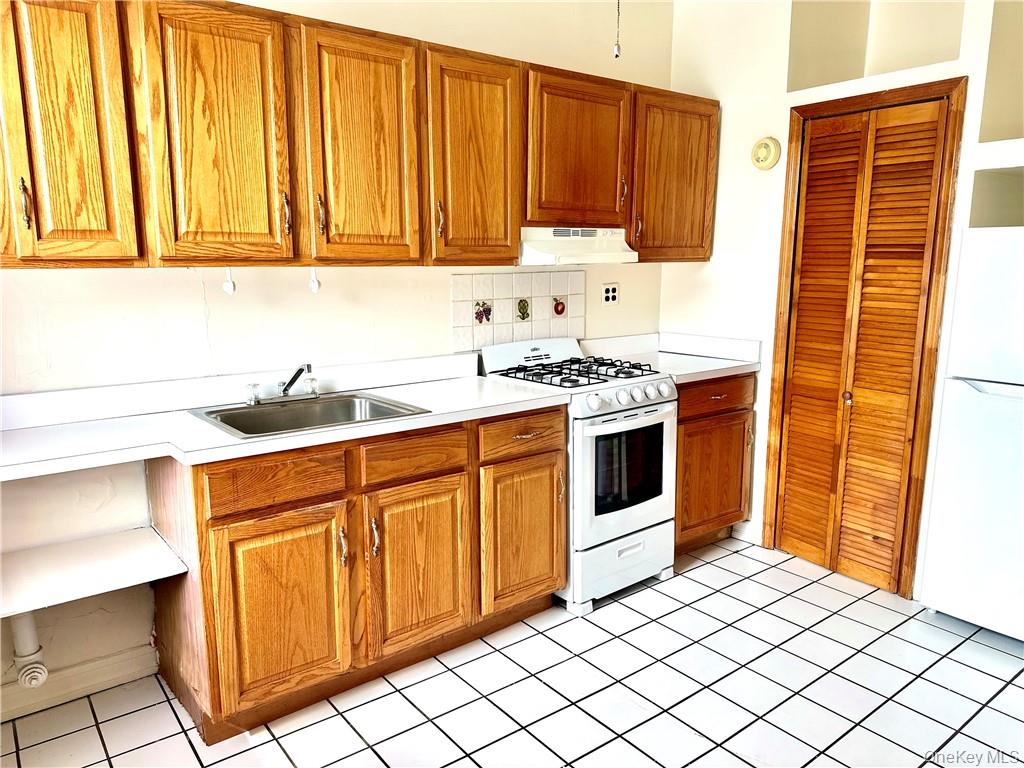 #1 photo, 88 Lincoln Avenue, 紐約州 Pelham , NY 10803